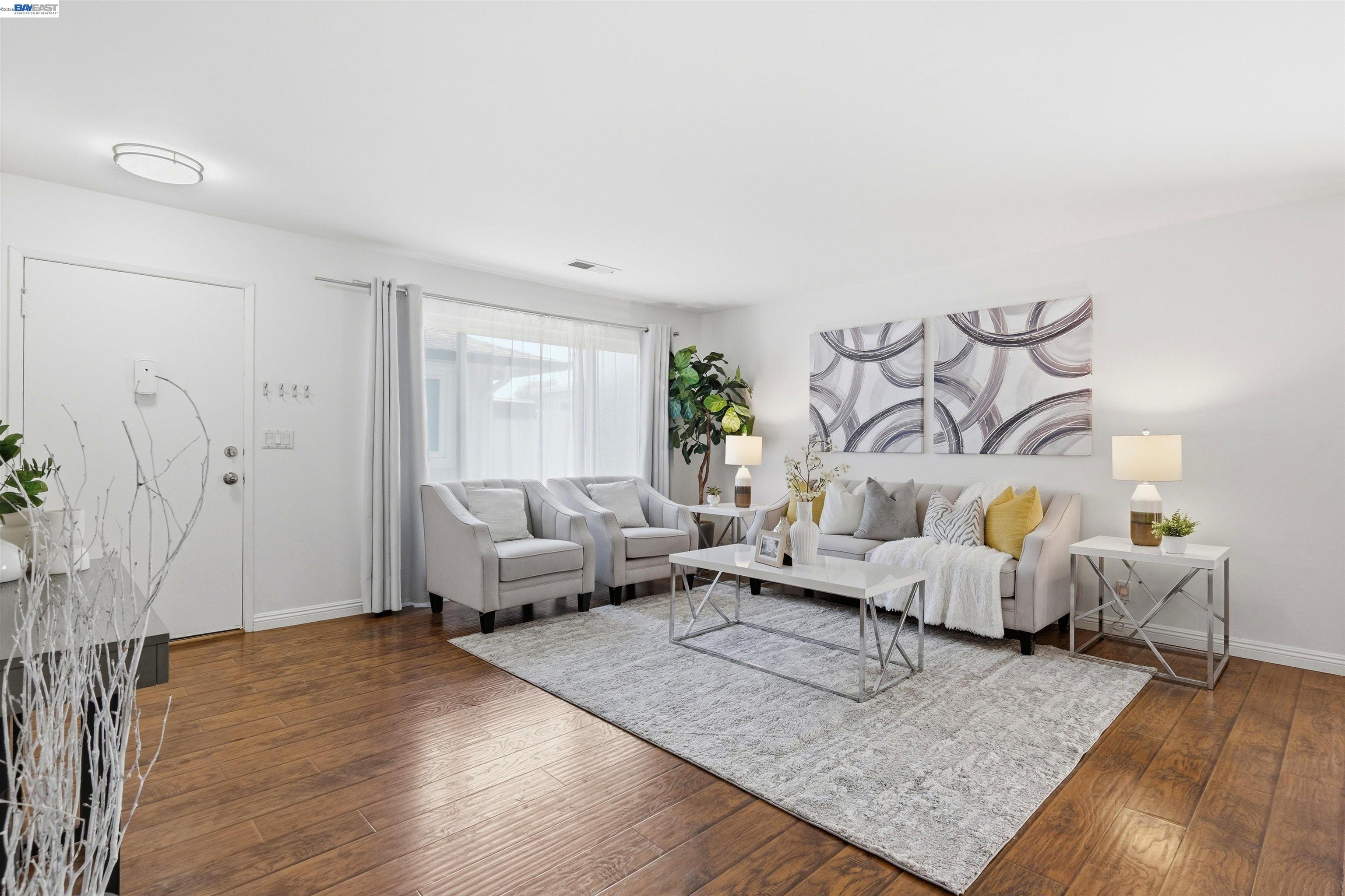 Photo #5: 41138587 Listing: Photo #5