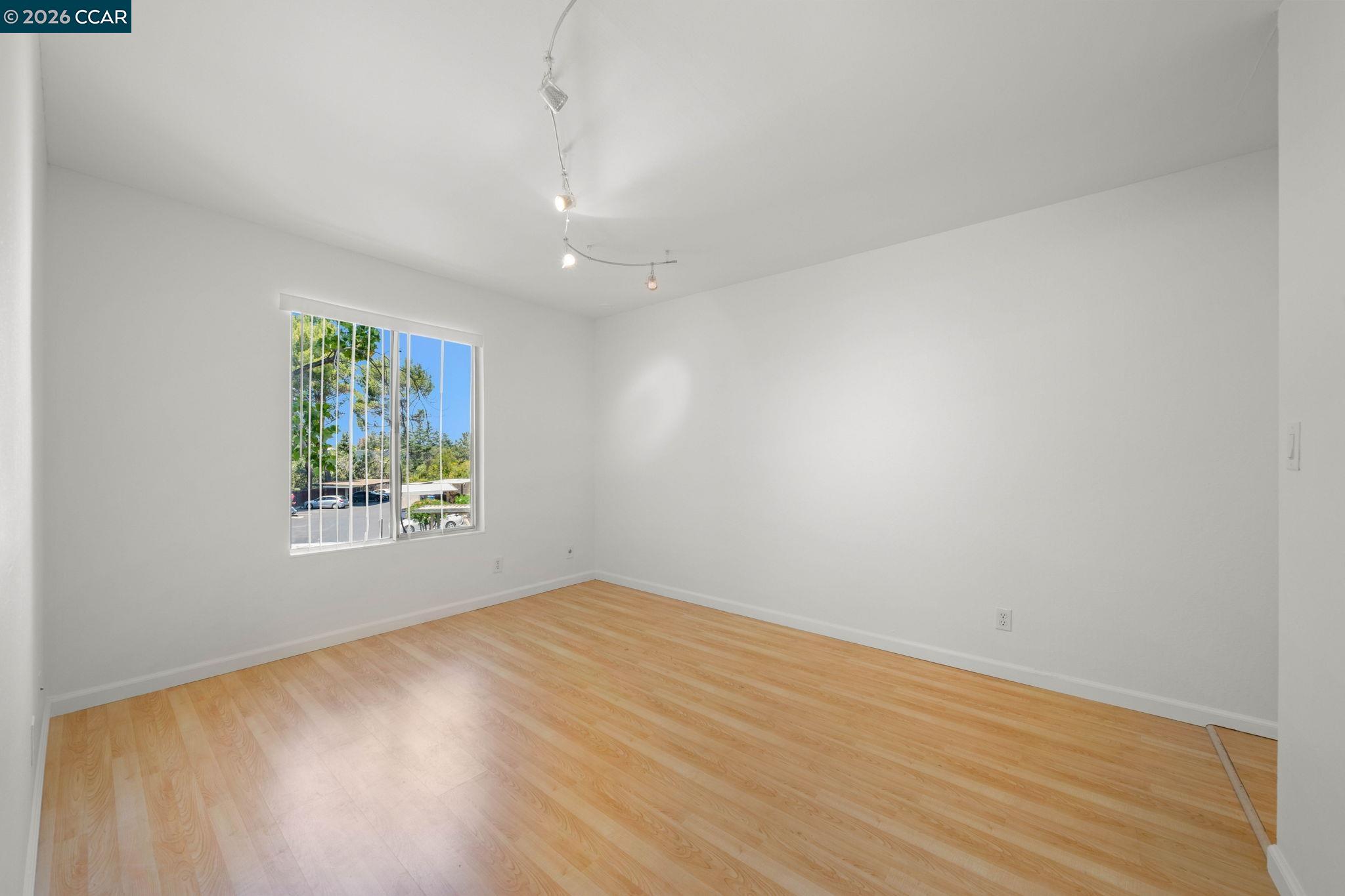 Photo #13: 41138589 Listing: Photo #13
