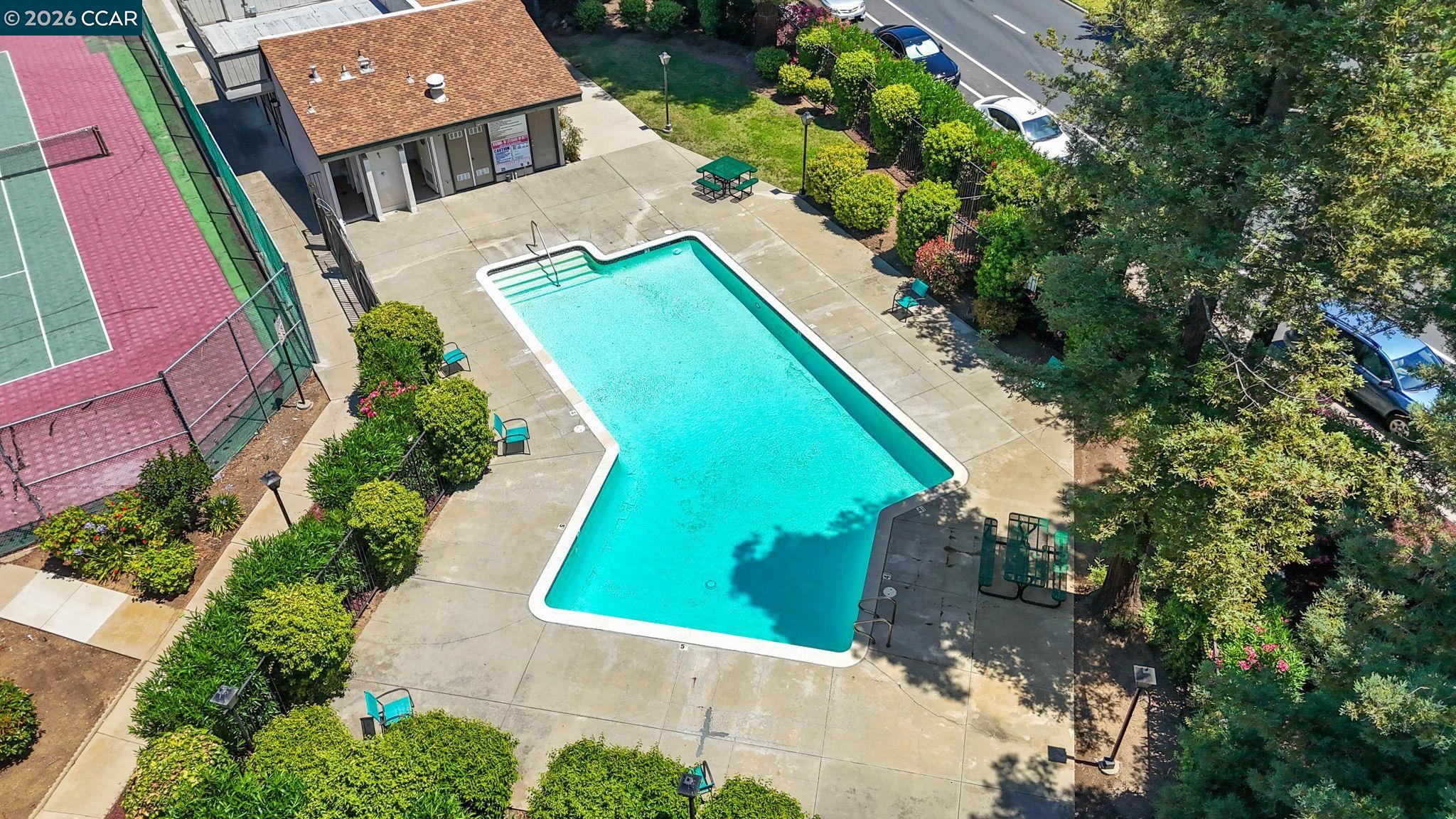 Photo #29: 41138589 Listing: Photo #29