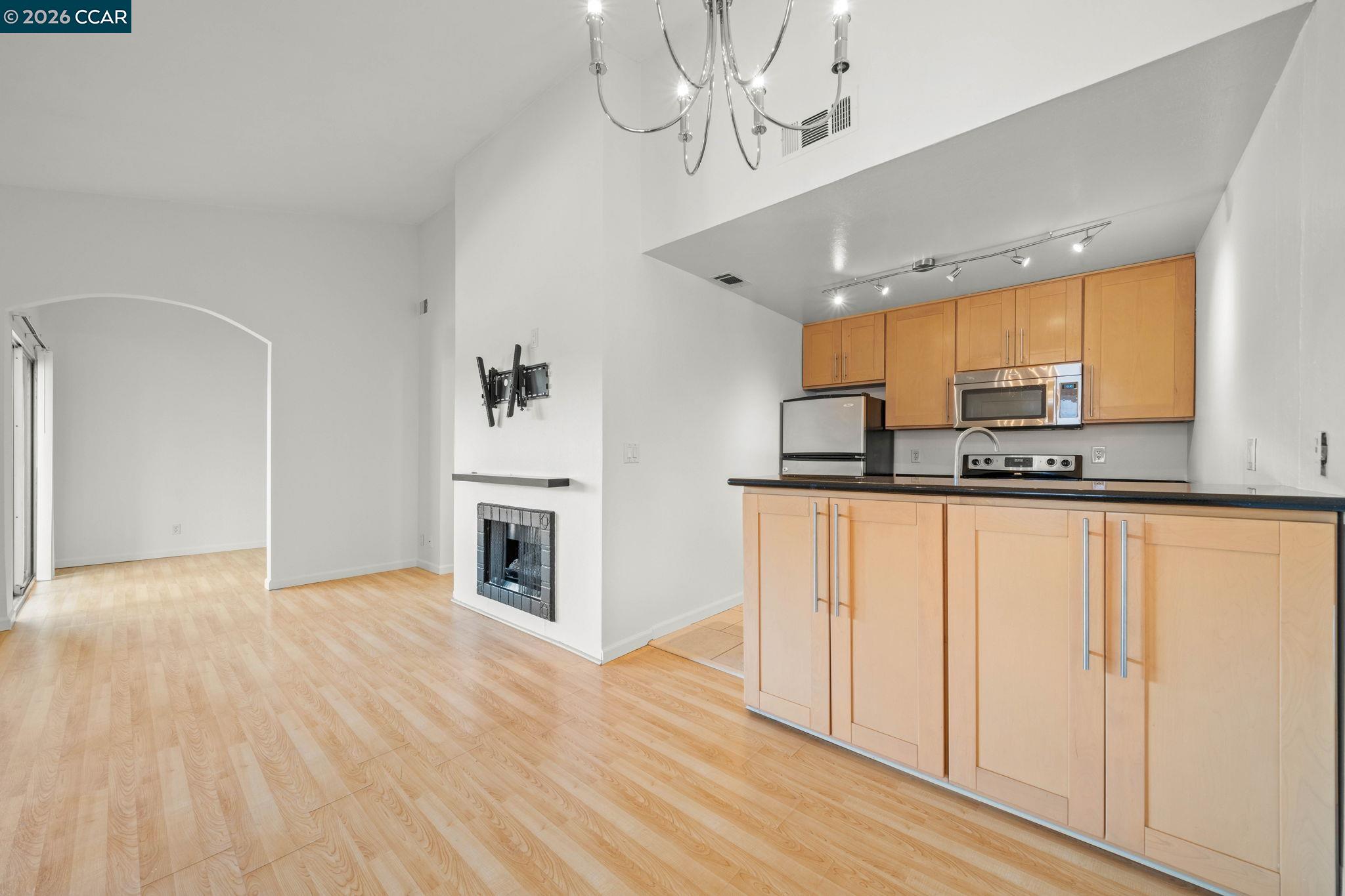 Photo #6: 41138589 Listing: Photo #6