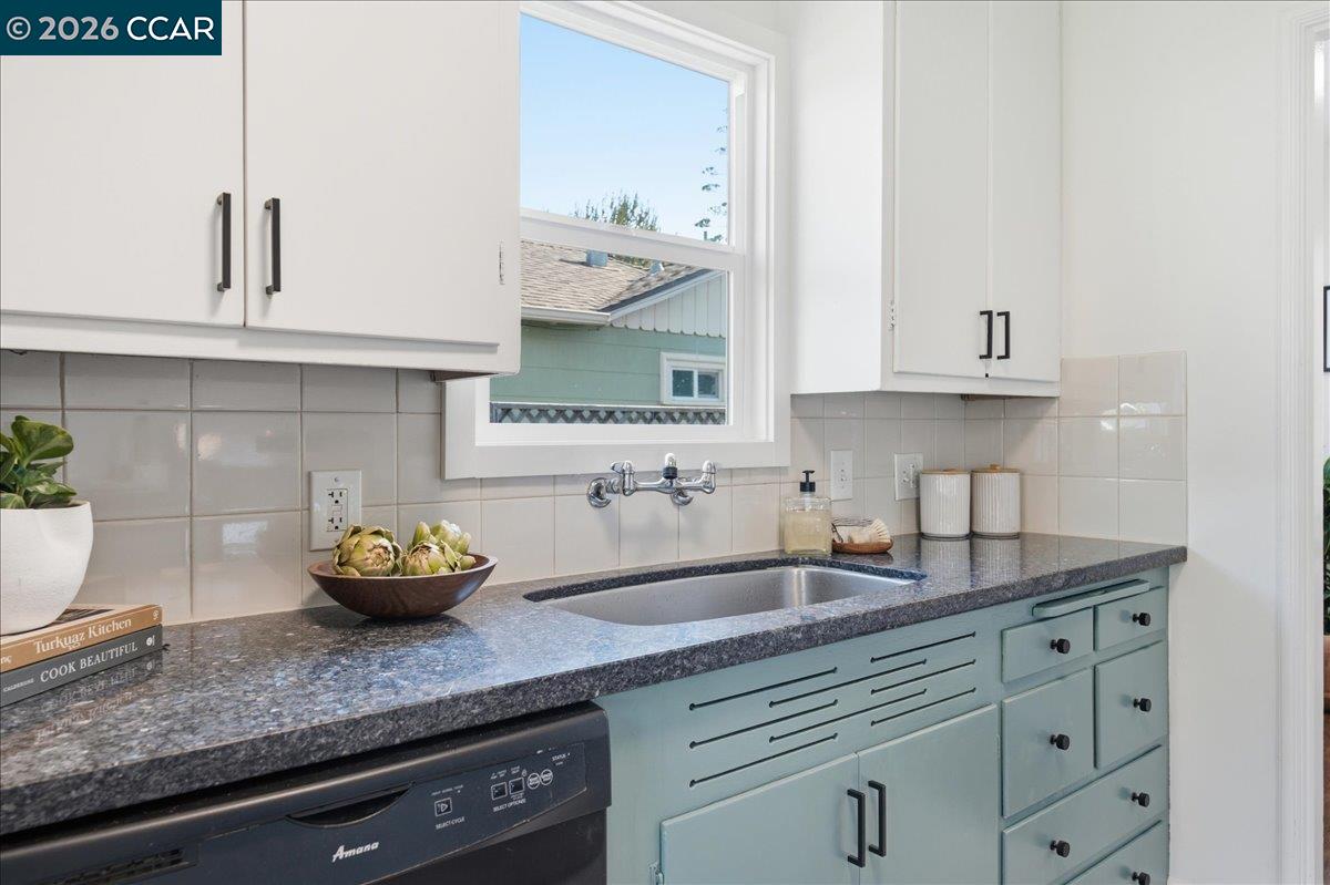 418 44Th St, Richmond CA 94805 — photo 11