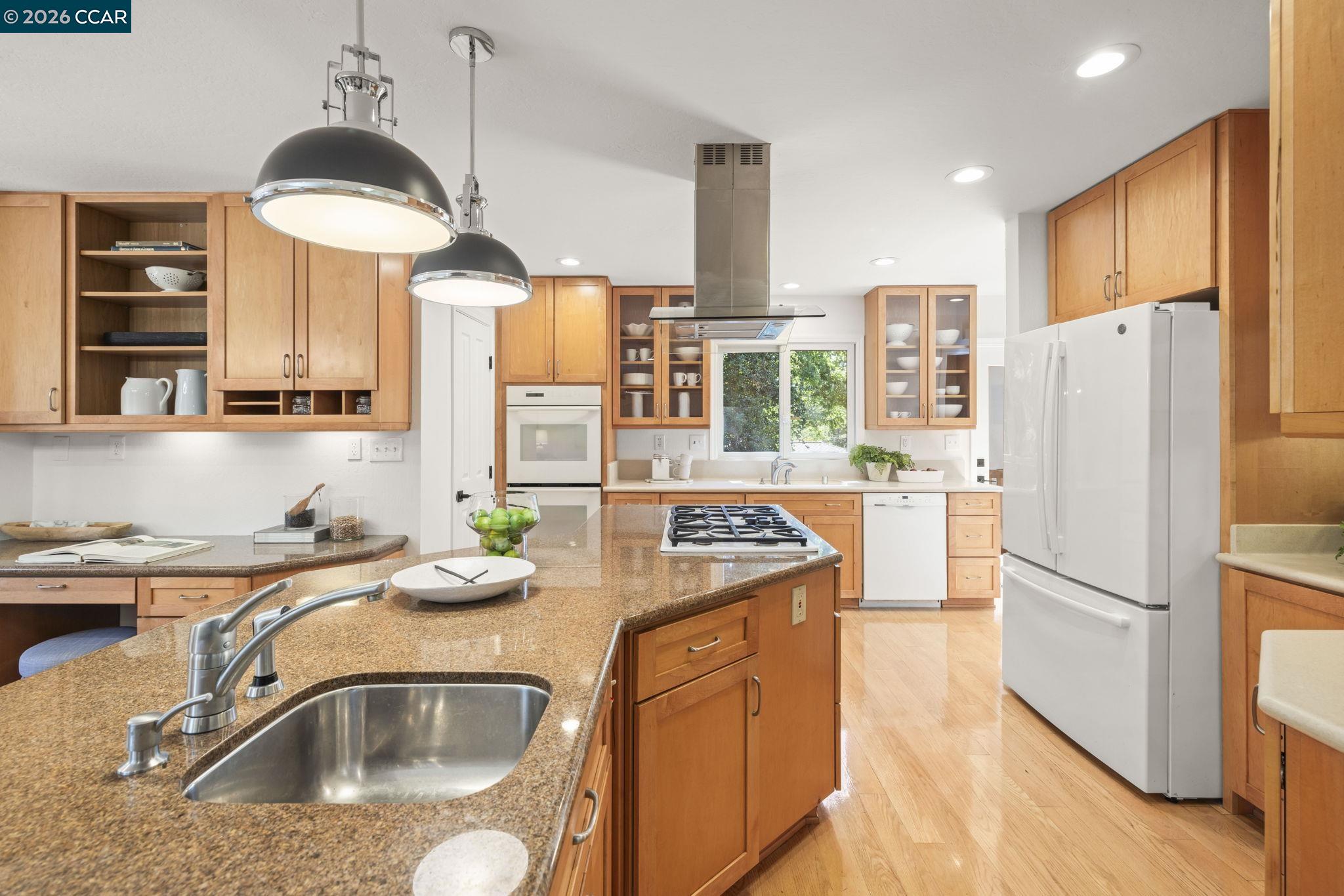 2050 Blackwood Dr, Walnut Creek CA 94596 — photo 9