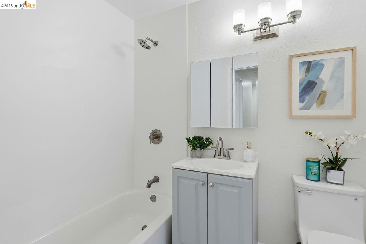 Photo #20: 41138611 Listing: Photo #20