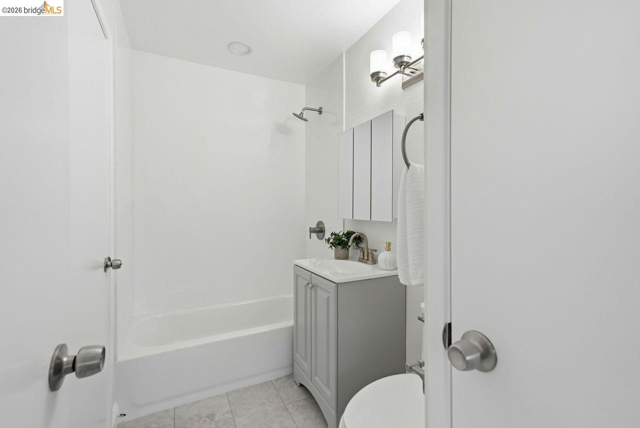 Photo #21: 41138611 Listing: Photo #21
