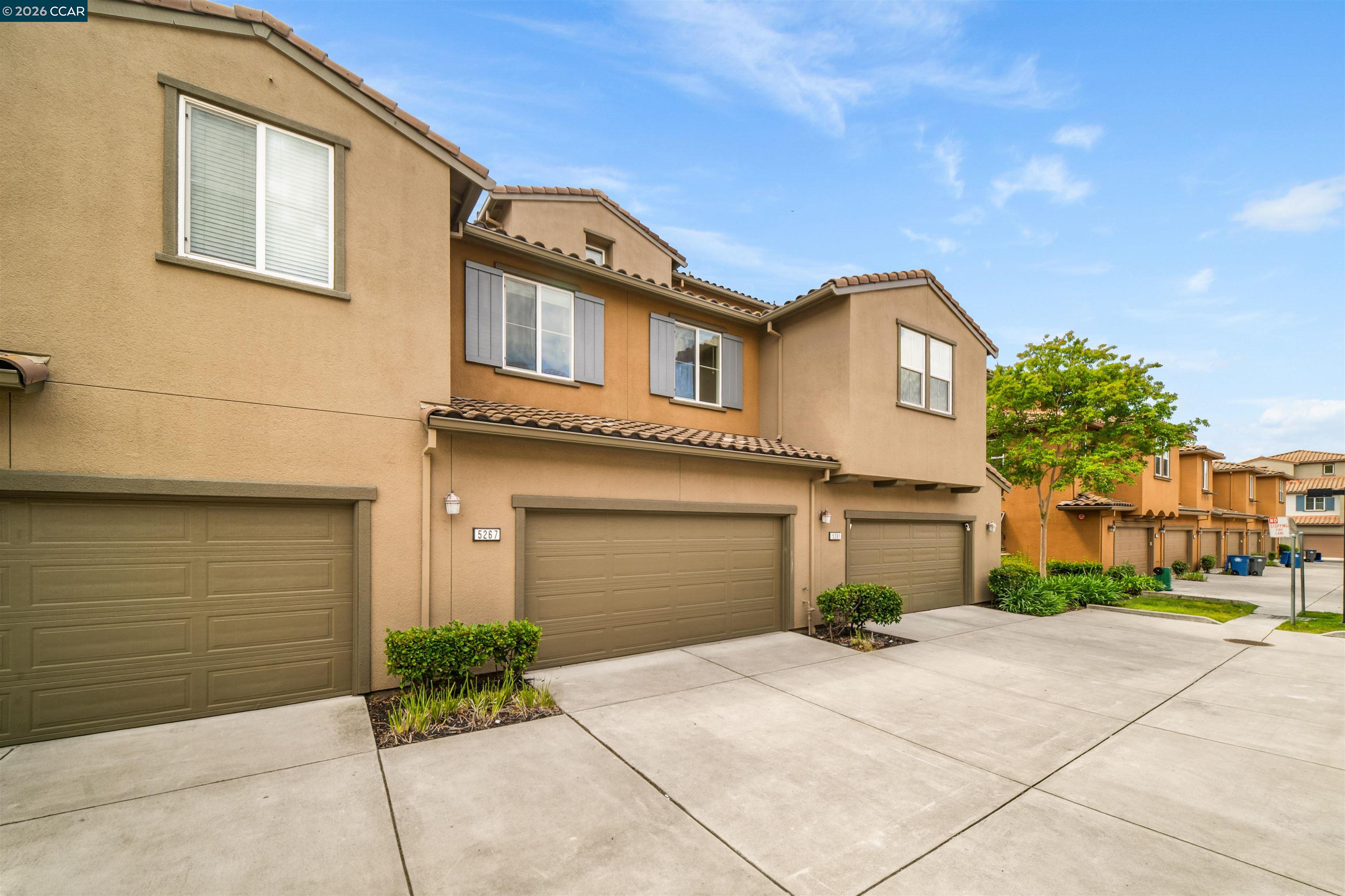 Photo #4: 41138612 Listing: Photo #4