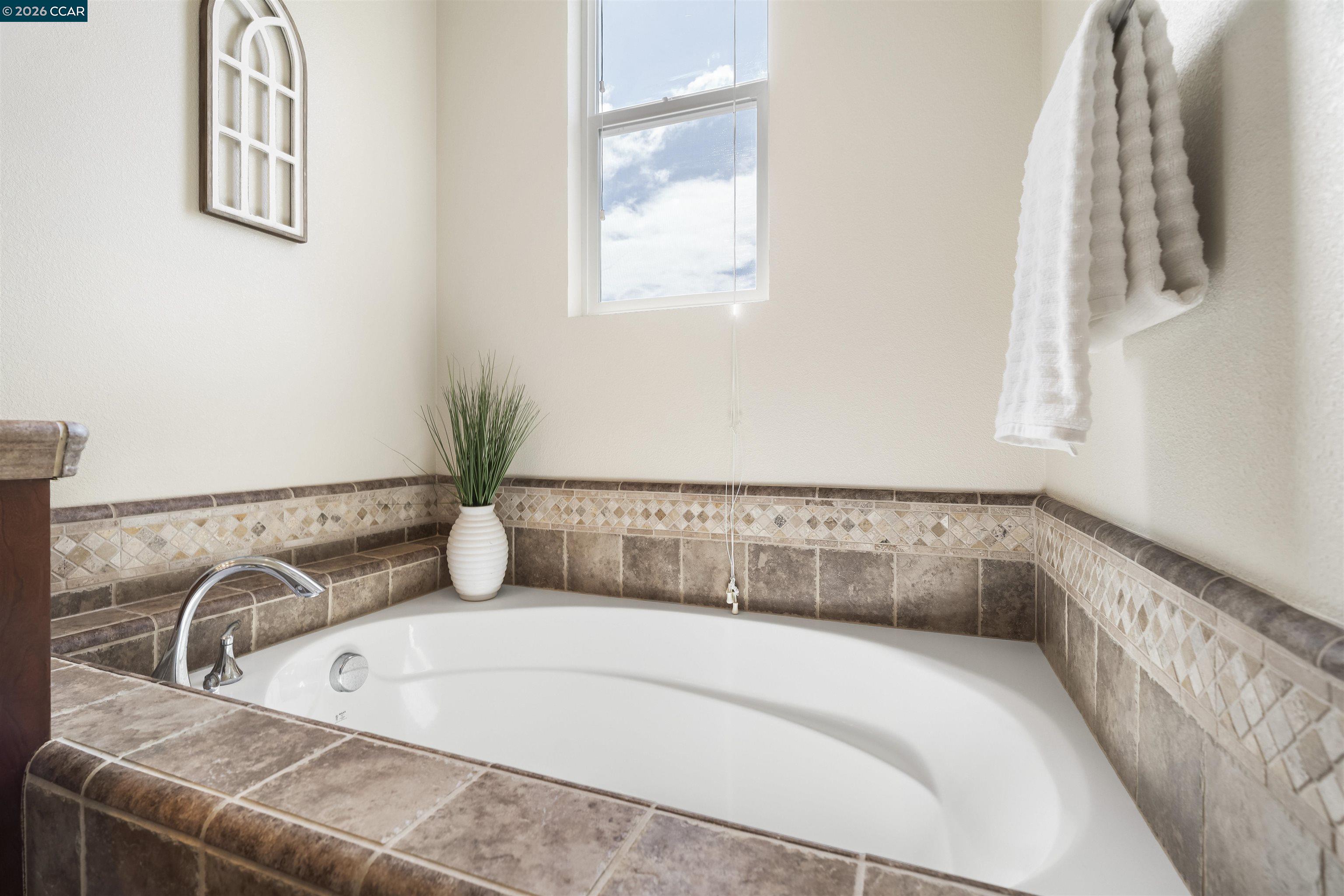 Photo #31: 41138612 Listing: Photo #31