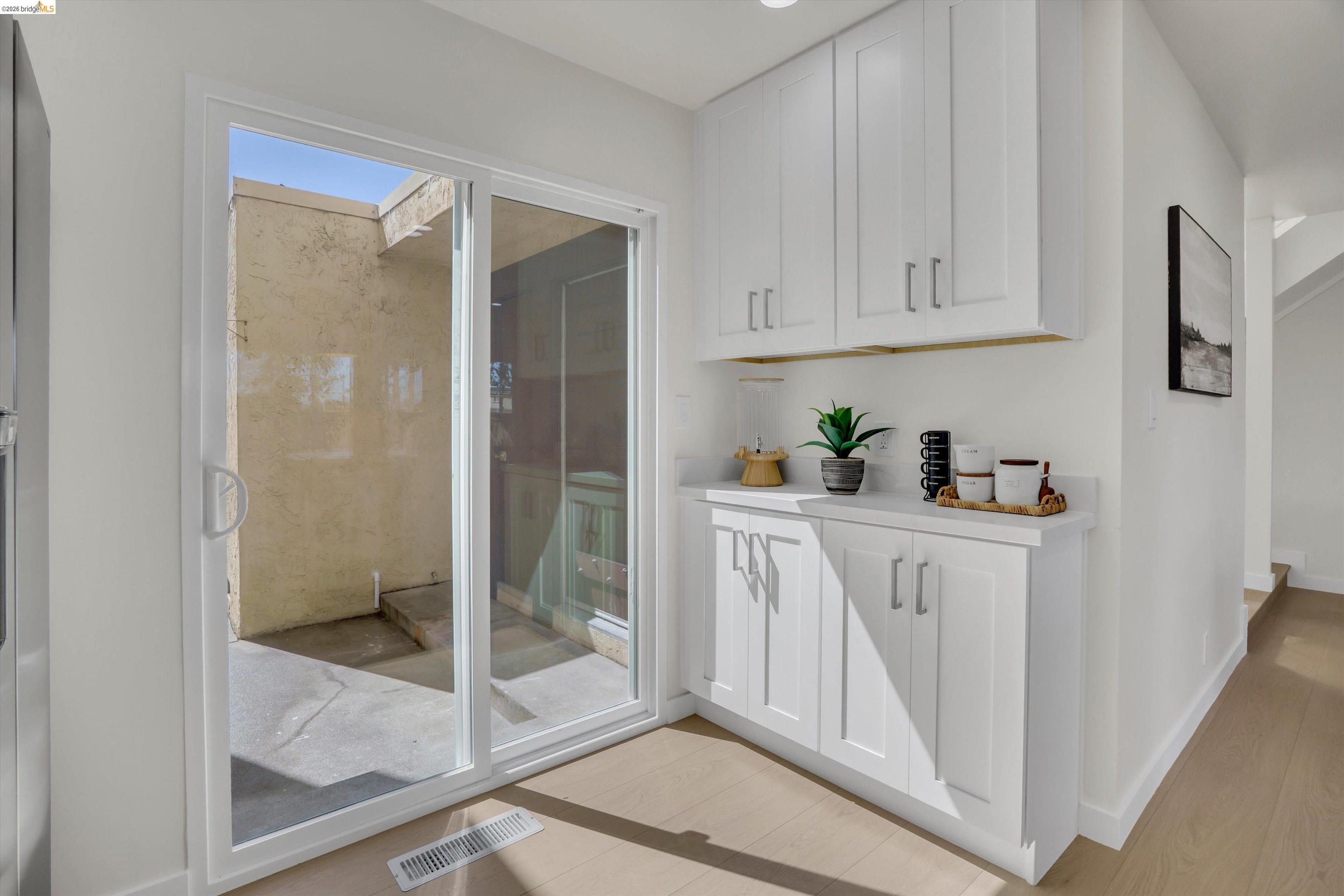 Photo #5: 41138616 Listing: Photo #5