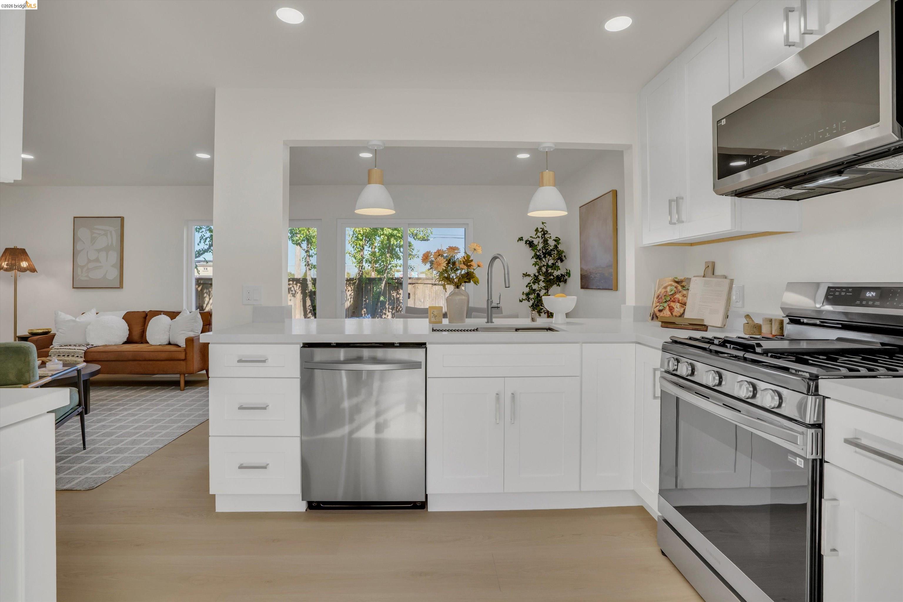 Photo #8: 41138616 Listing: Photo #8