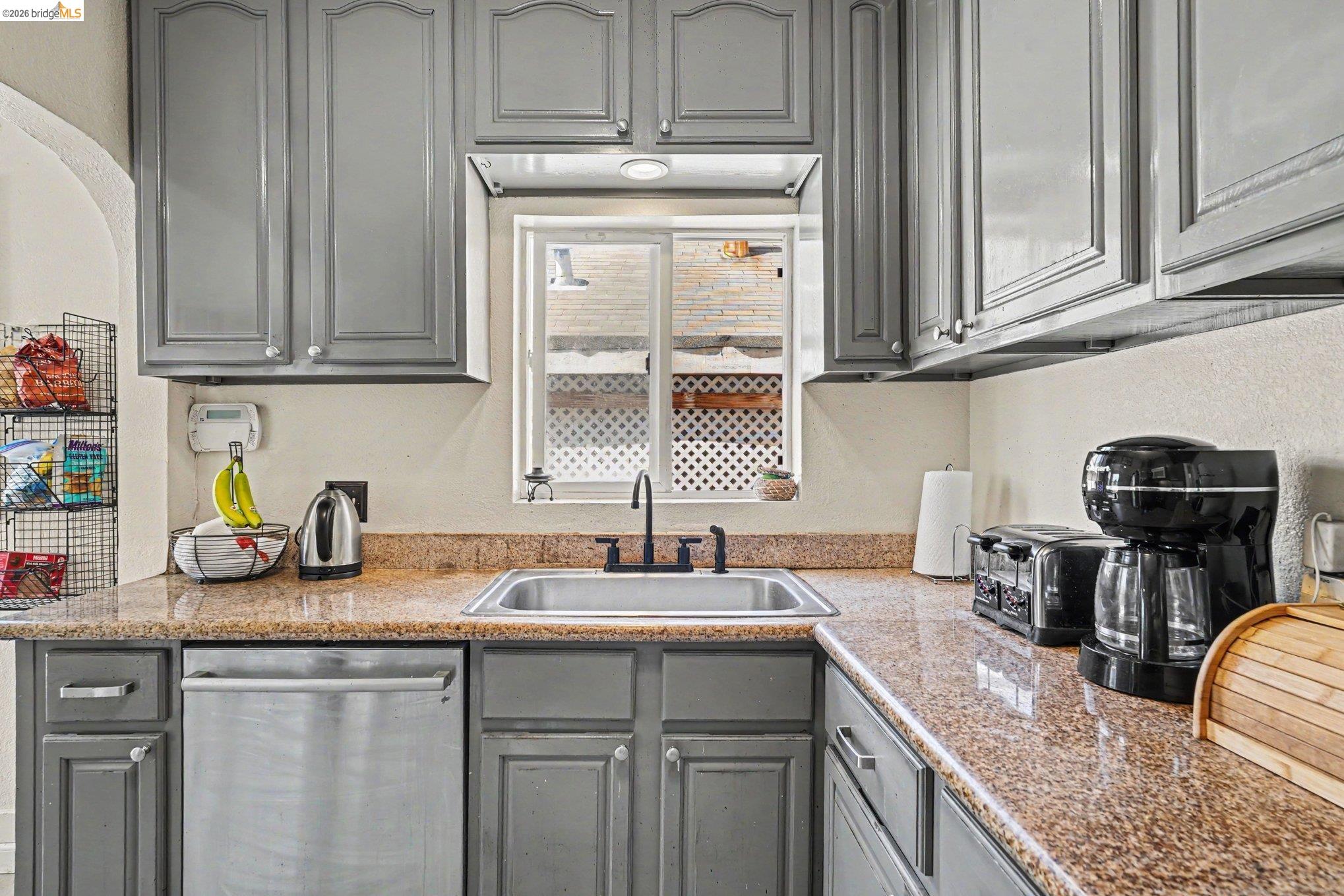 1288 107th, Oakland CA 94603 — photo 9