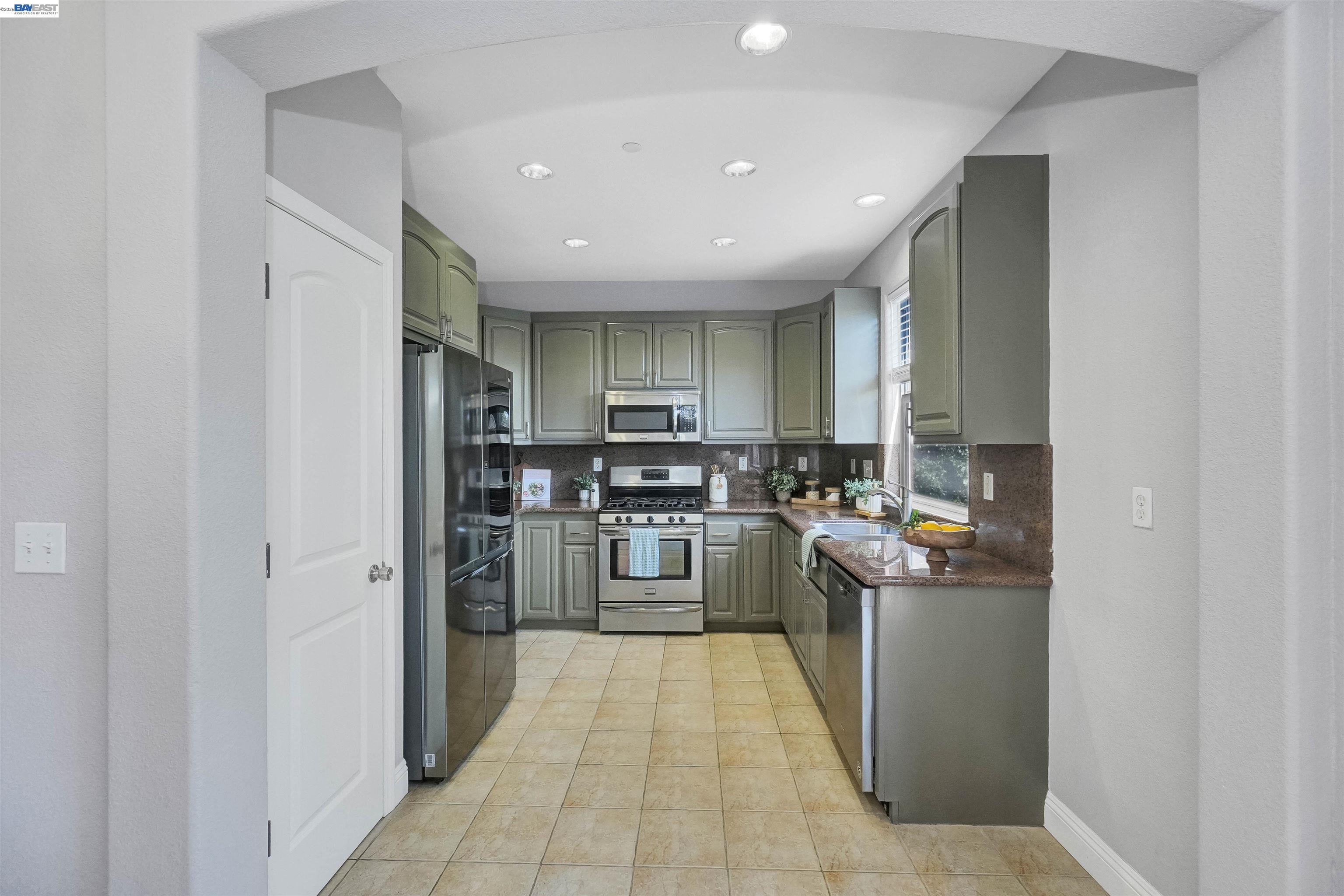 Photo #11: 41138659 Listing: Photo #11