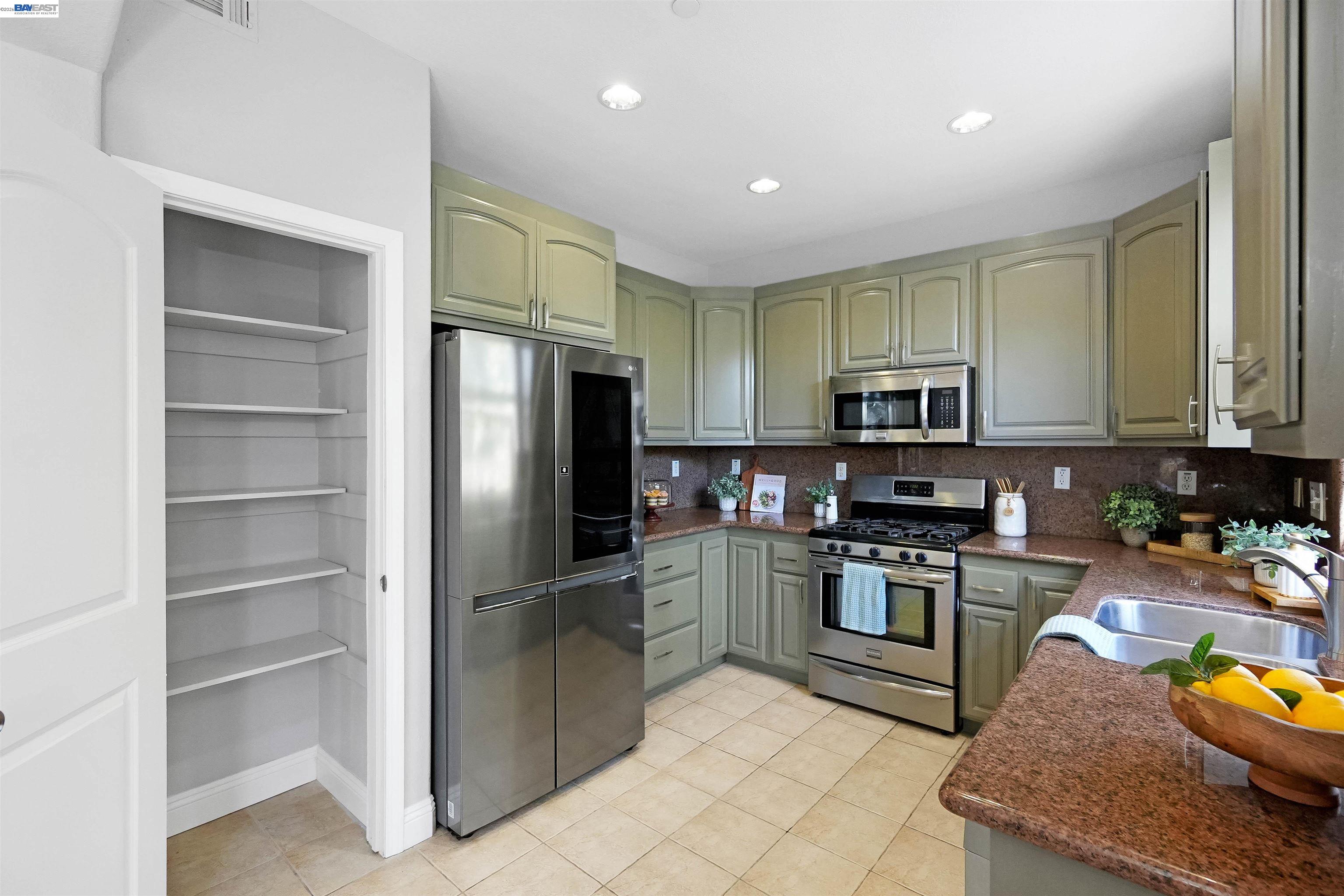 Photo #14: 41138659 Listing: Photo #14