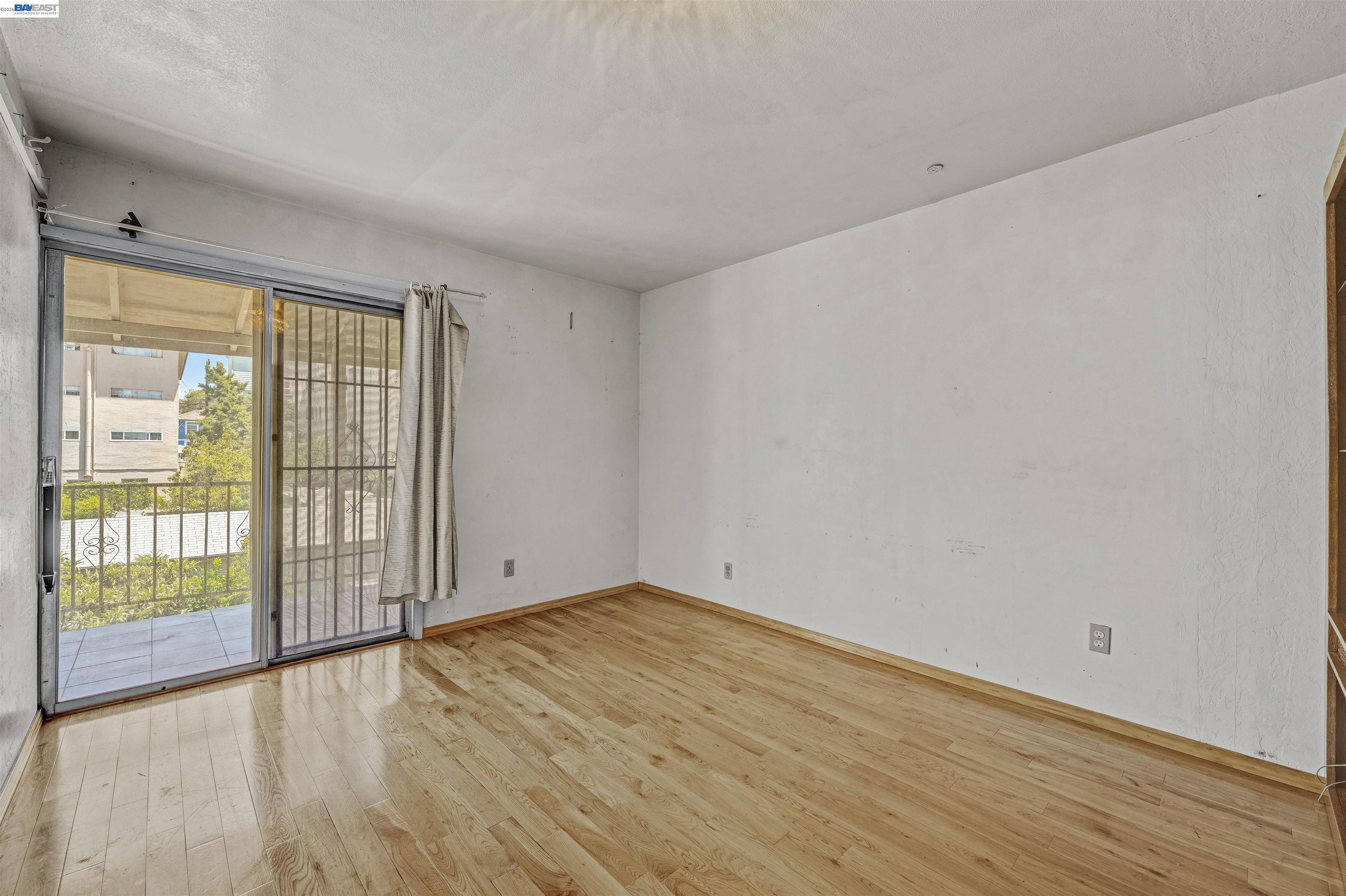 818 E 18Th St, Oakland CA 94607 — photo 10
