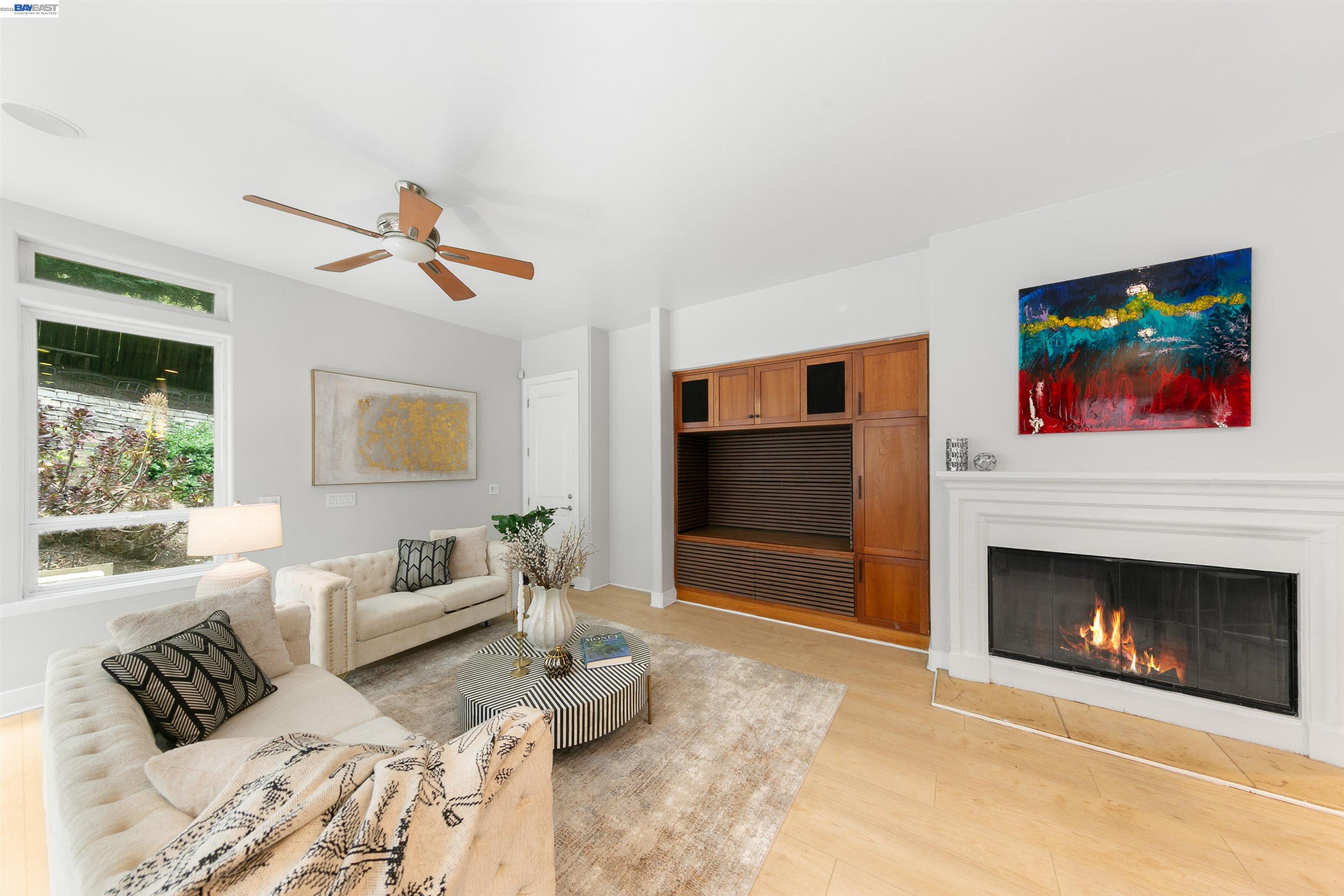 7010 Pinehaven Rd, Oakland CA 94611 — photo 11