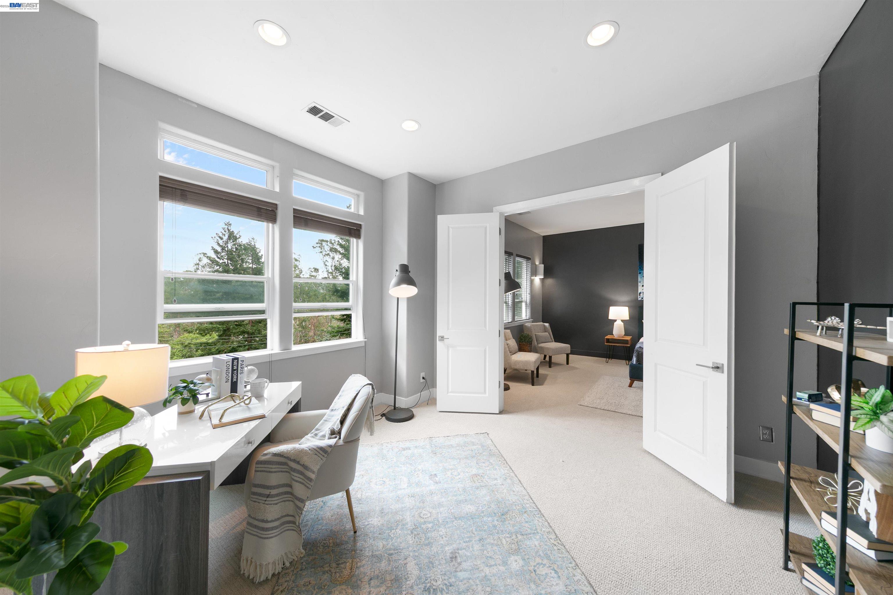 7010 Pinehaven Rd, Oakland CA 94611 — photo 12