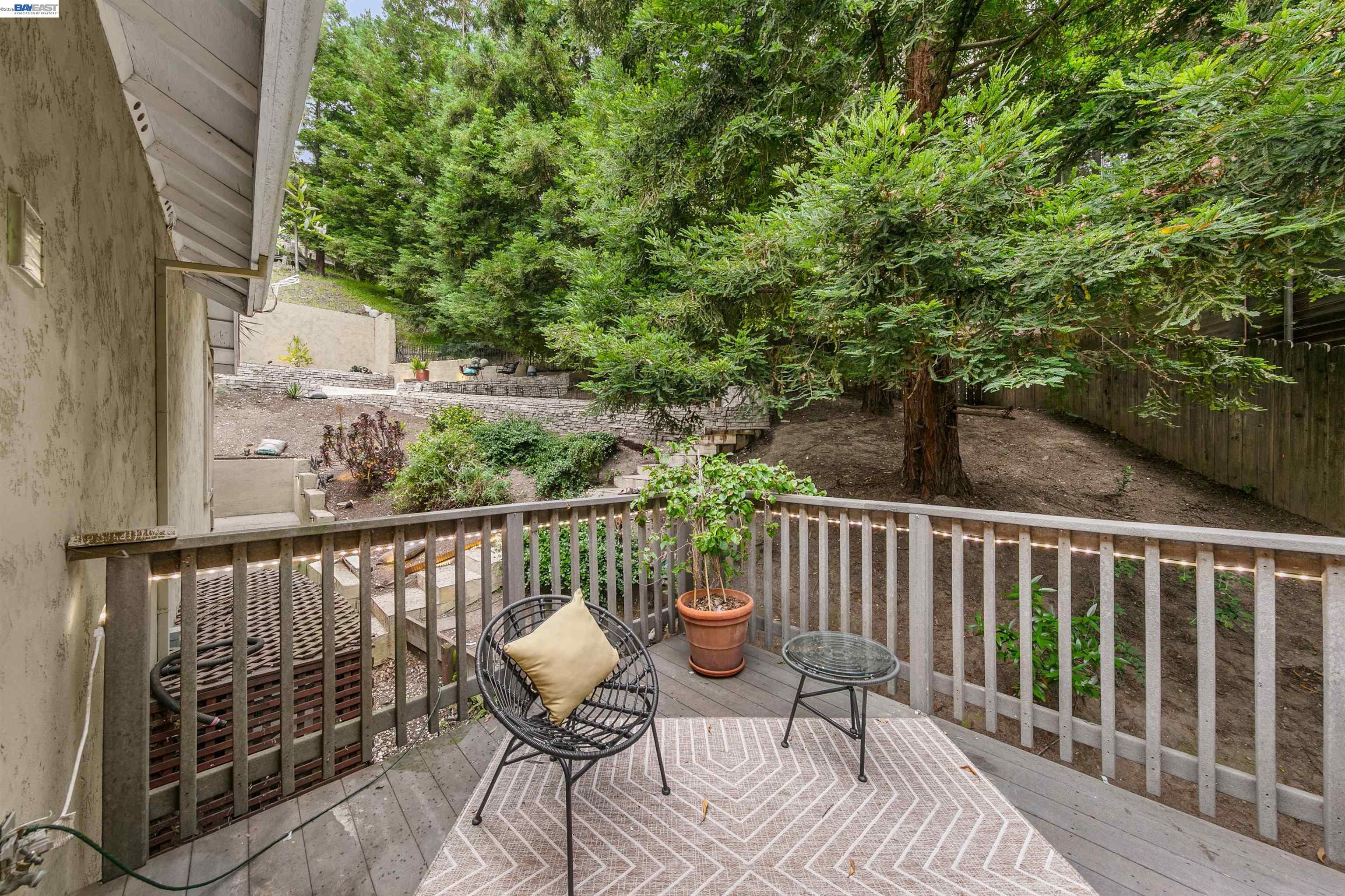 7010 Pinehaven Rd, Oakland CA 94611 — photo 20