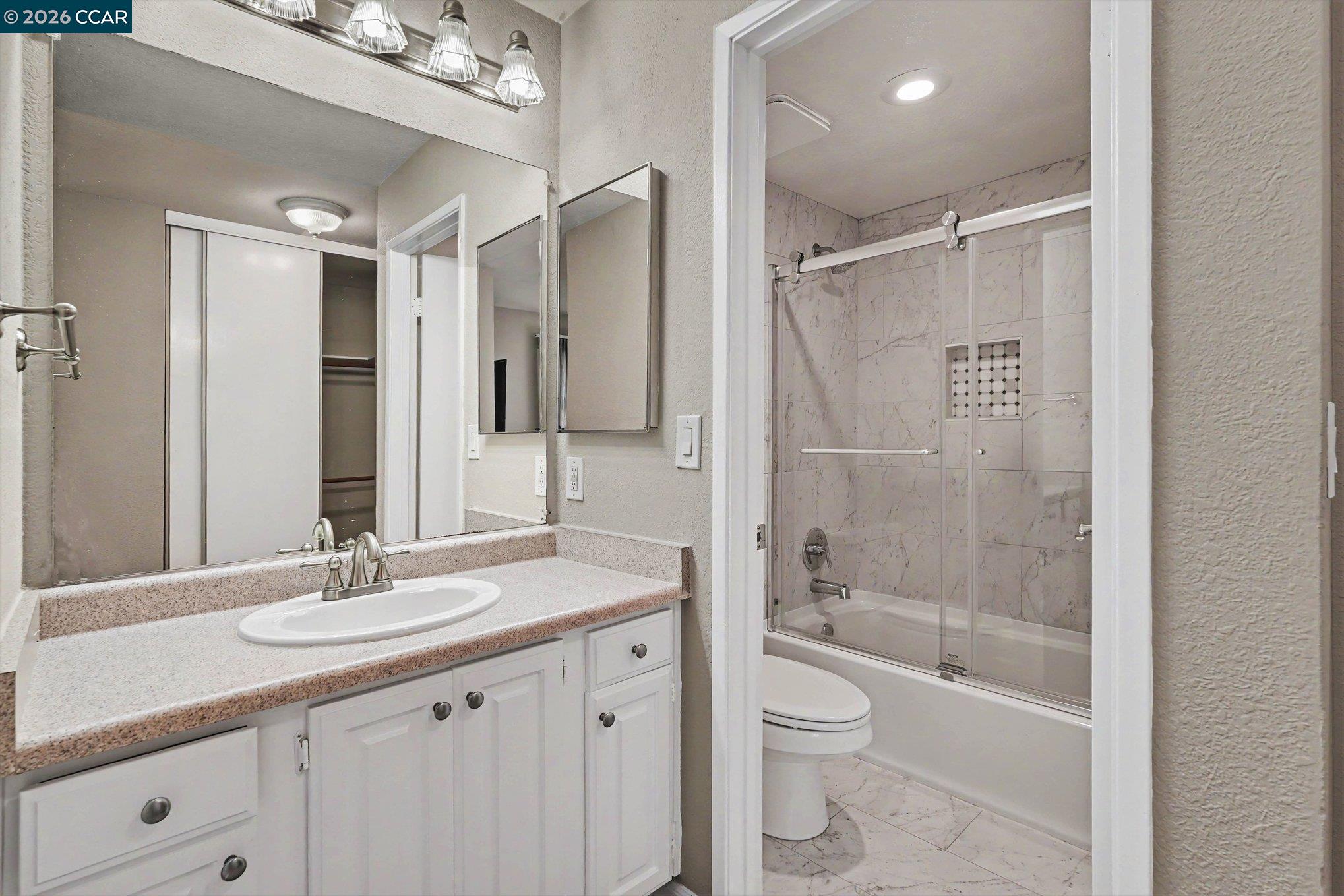 Photo #24: 41138685 Listing: Photo #24