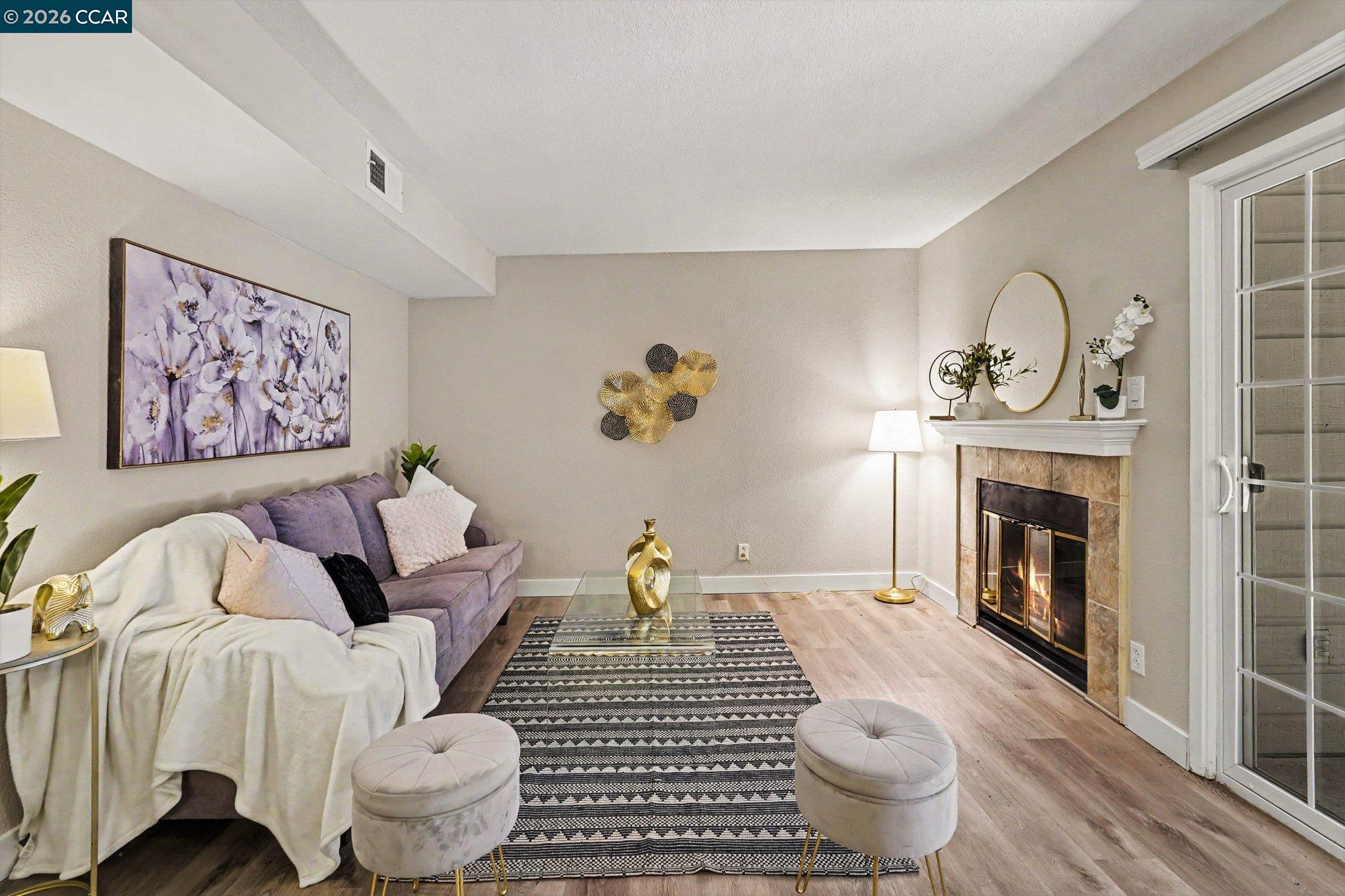 Photo #4: 41138685 Listing: Photo #4