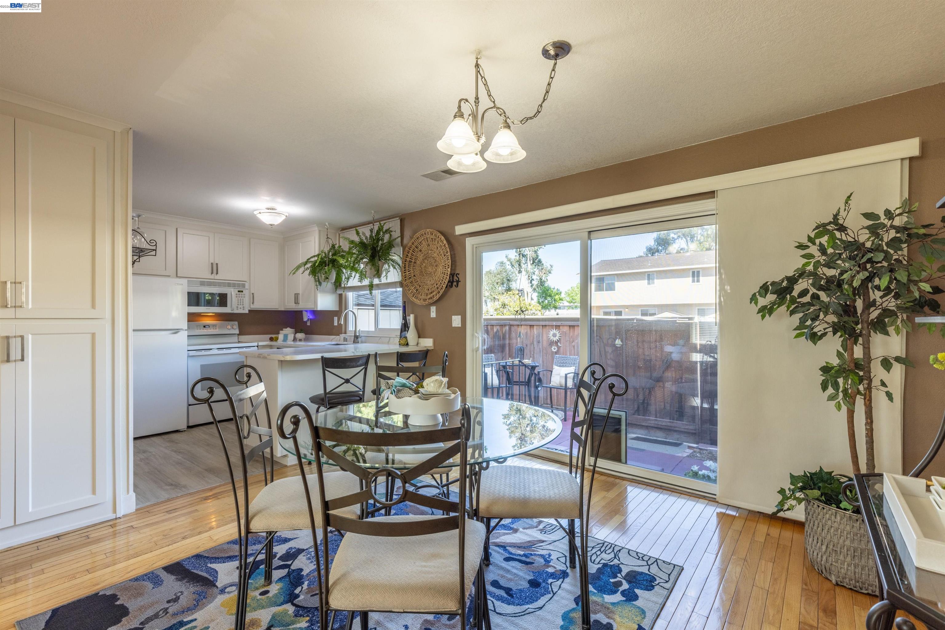 Photo #7: 41138693 Listing: Photo #7