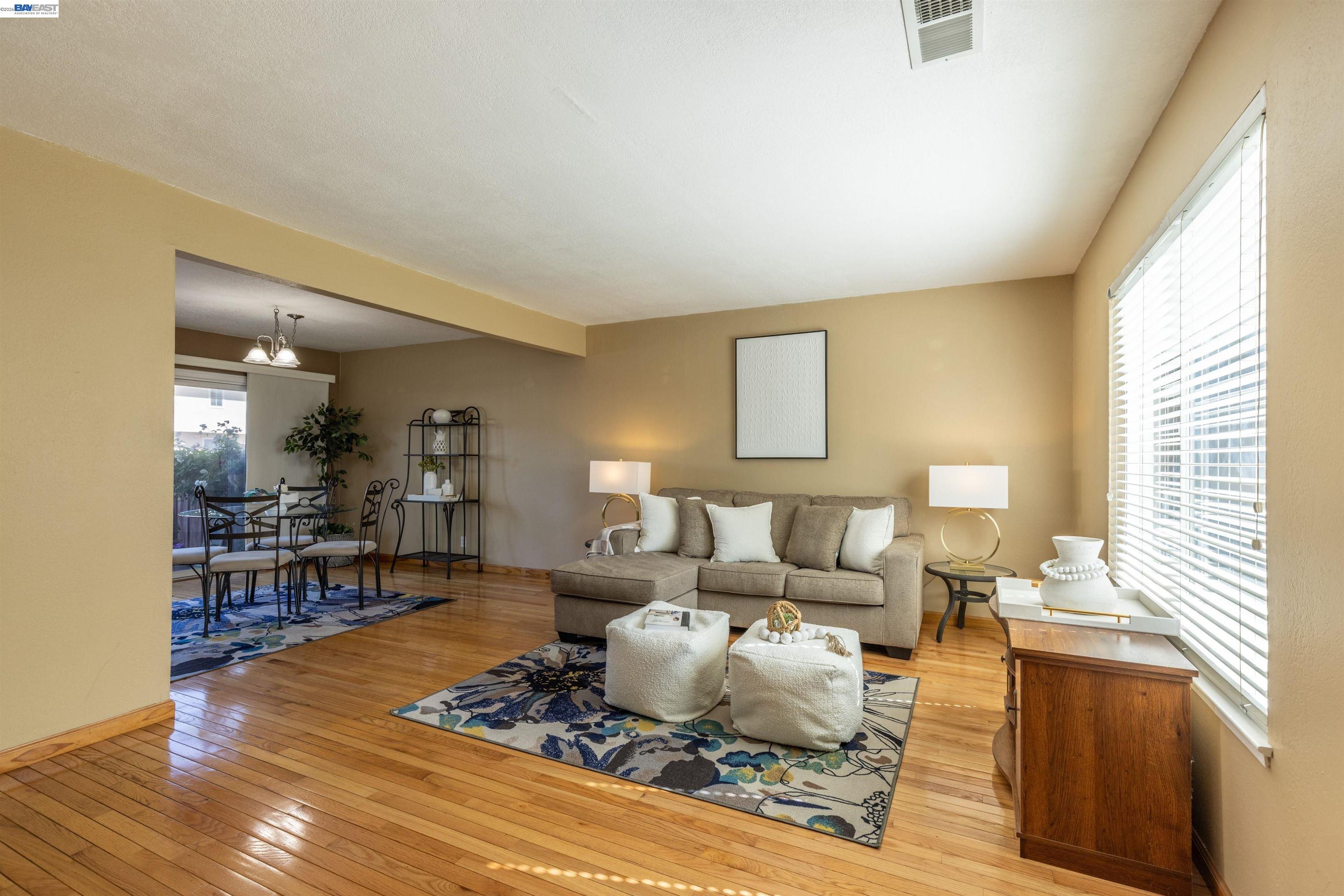 Photo #10: 41138693 Listing: Photo #10