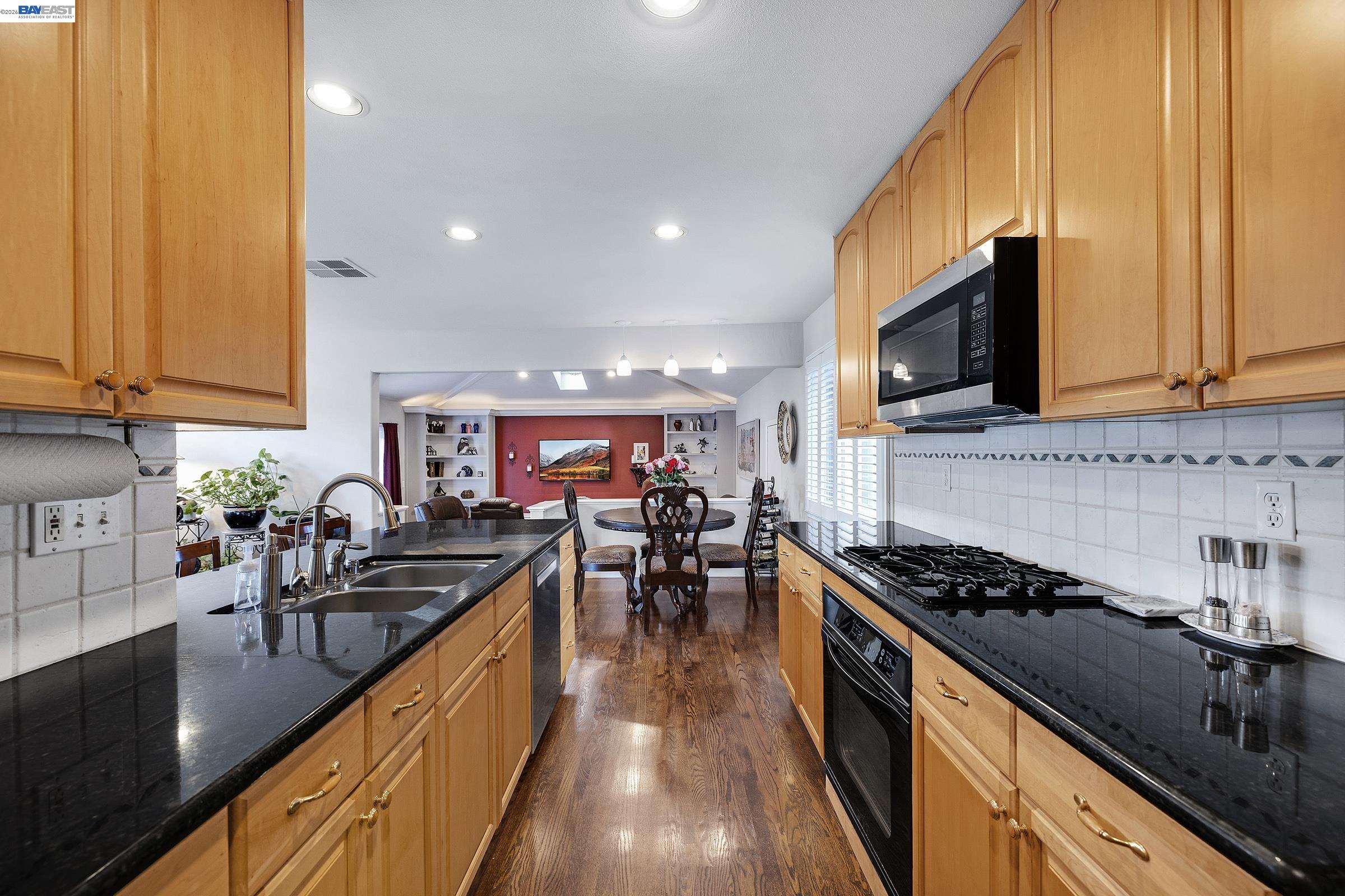 524 Hillview Dr, Fremont CA 94536 — photo 8