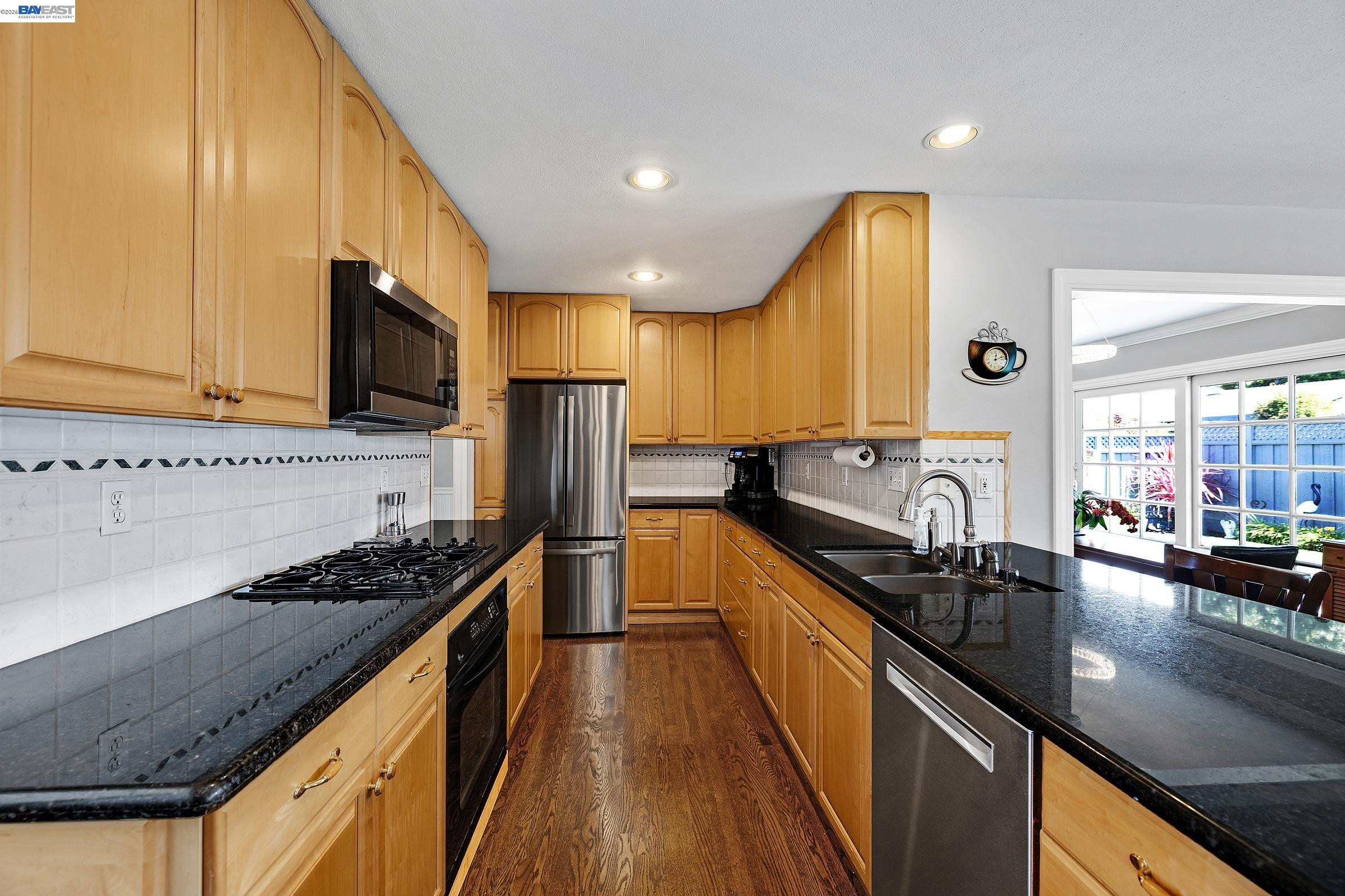 524 Hillview Dr, Fremont CA 94536 — photo 10