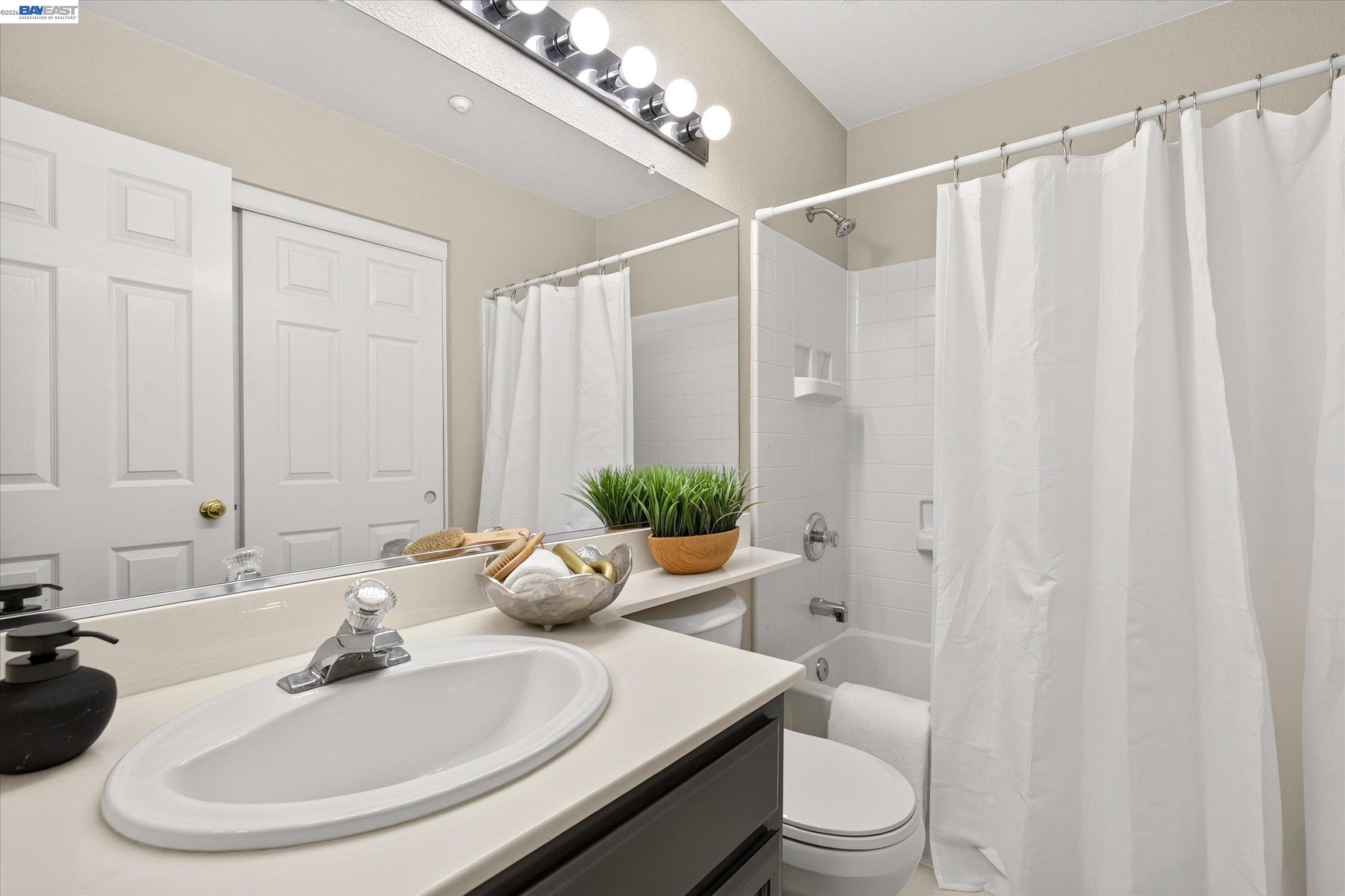 Photo #30: 41138715 Listing: Photo #30