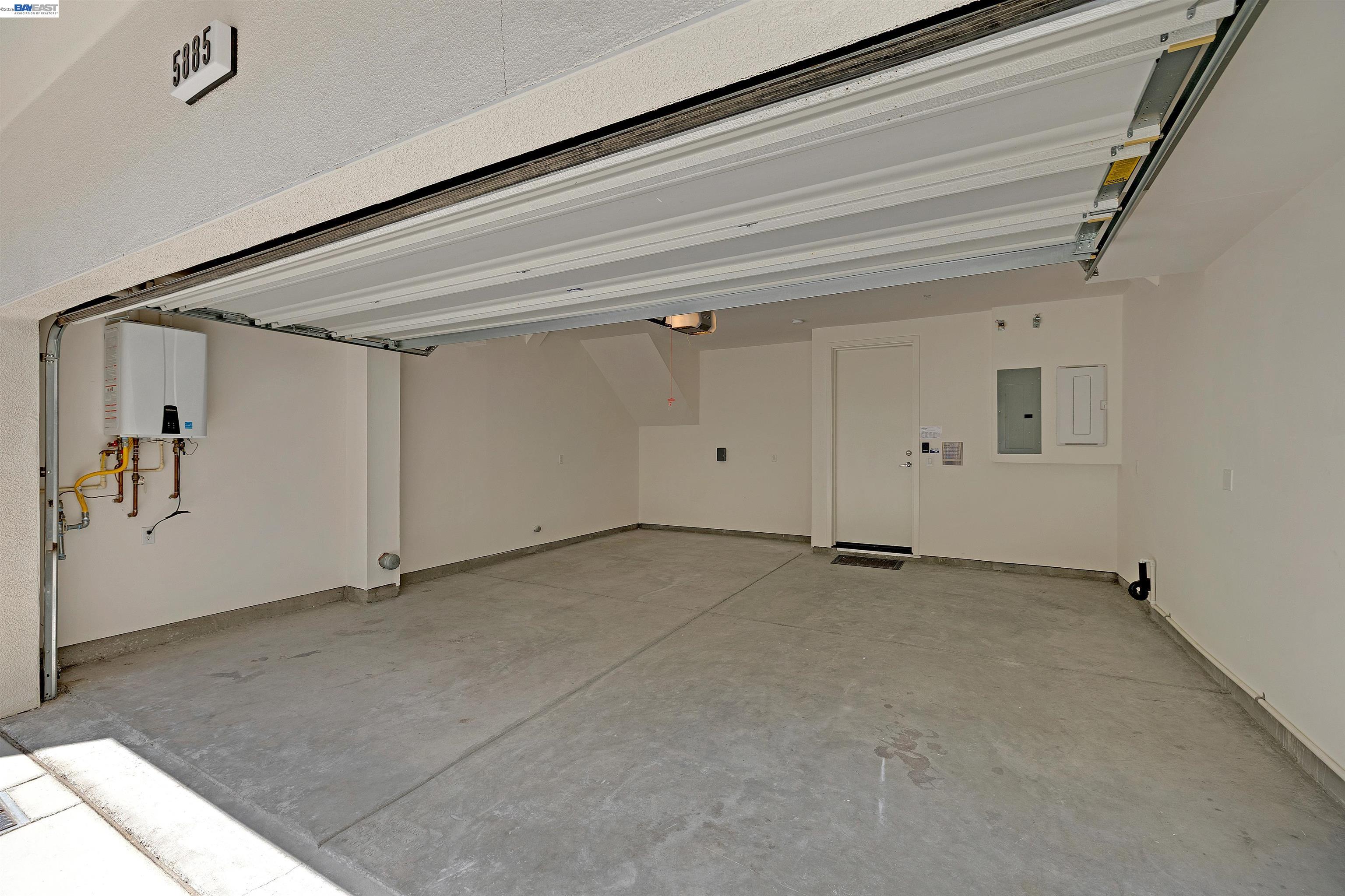 Photo #32: 41138729 Listing: Photo #32