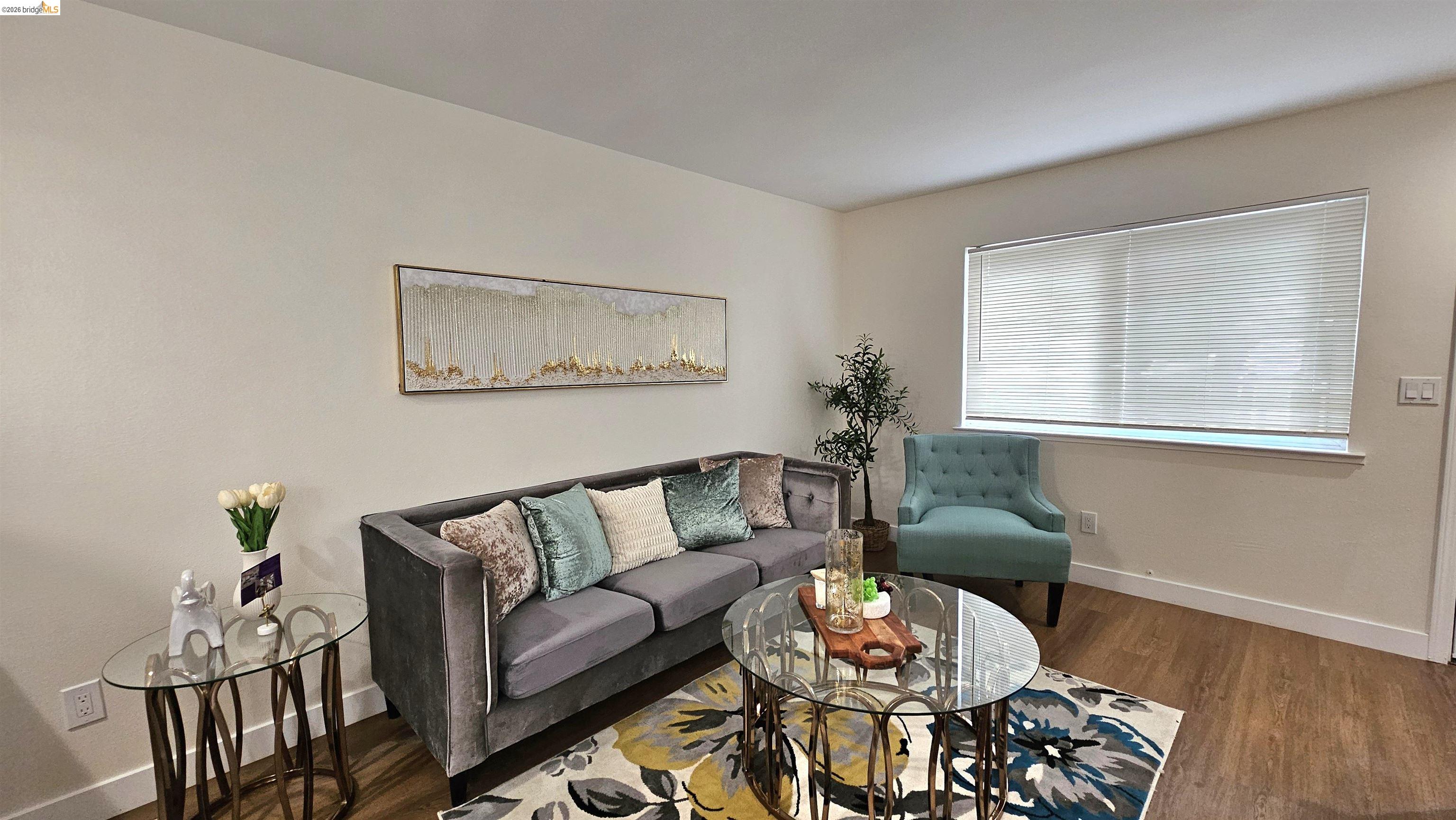 Photo #3: 41138732 Listing: Photo #3