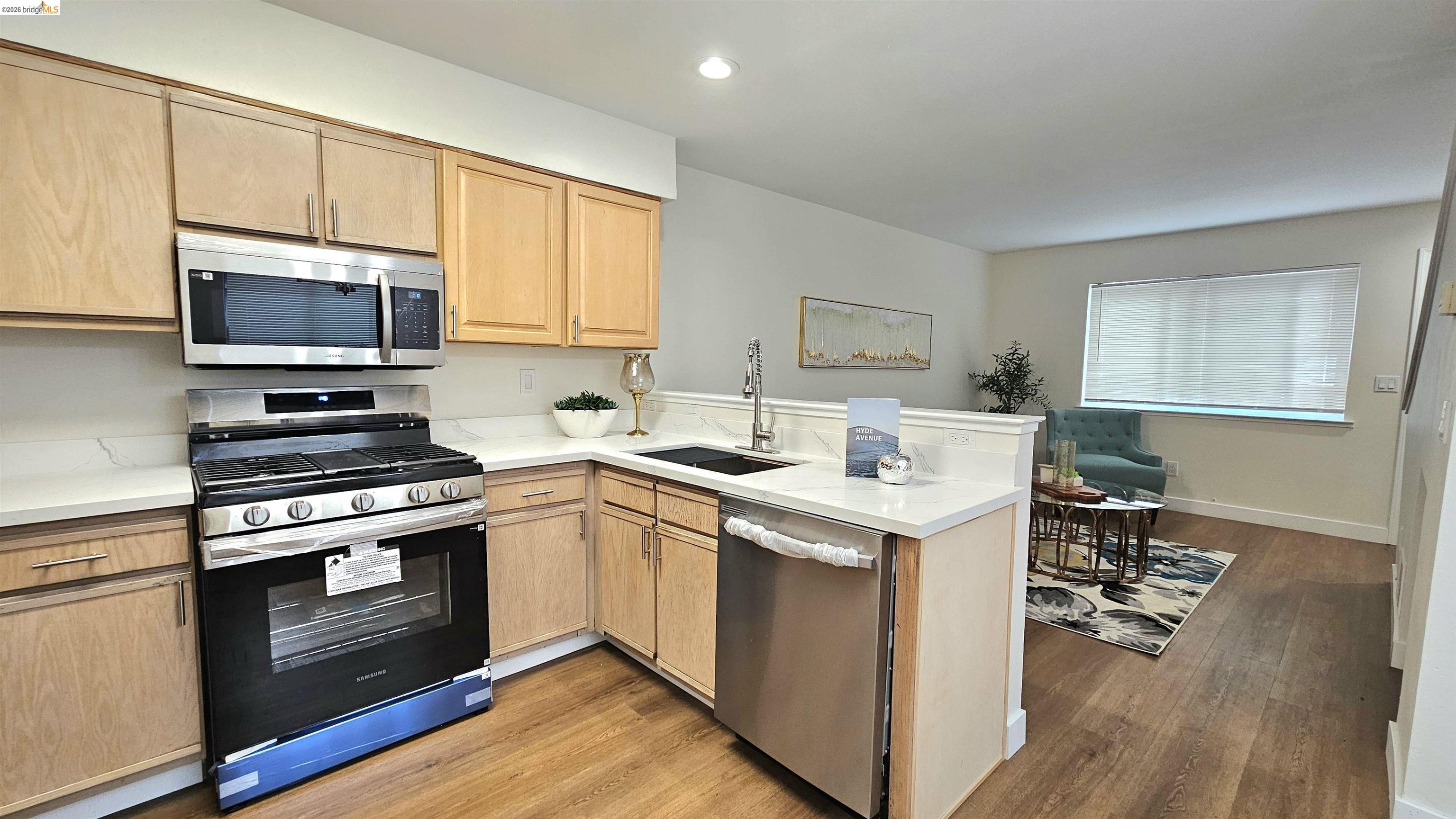 Photo #5: 41138732 Listing: Photo #5