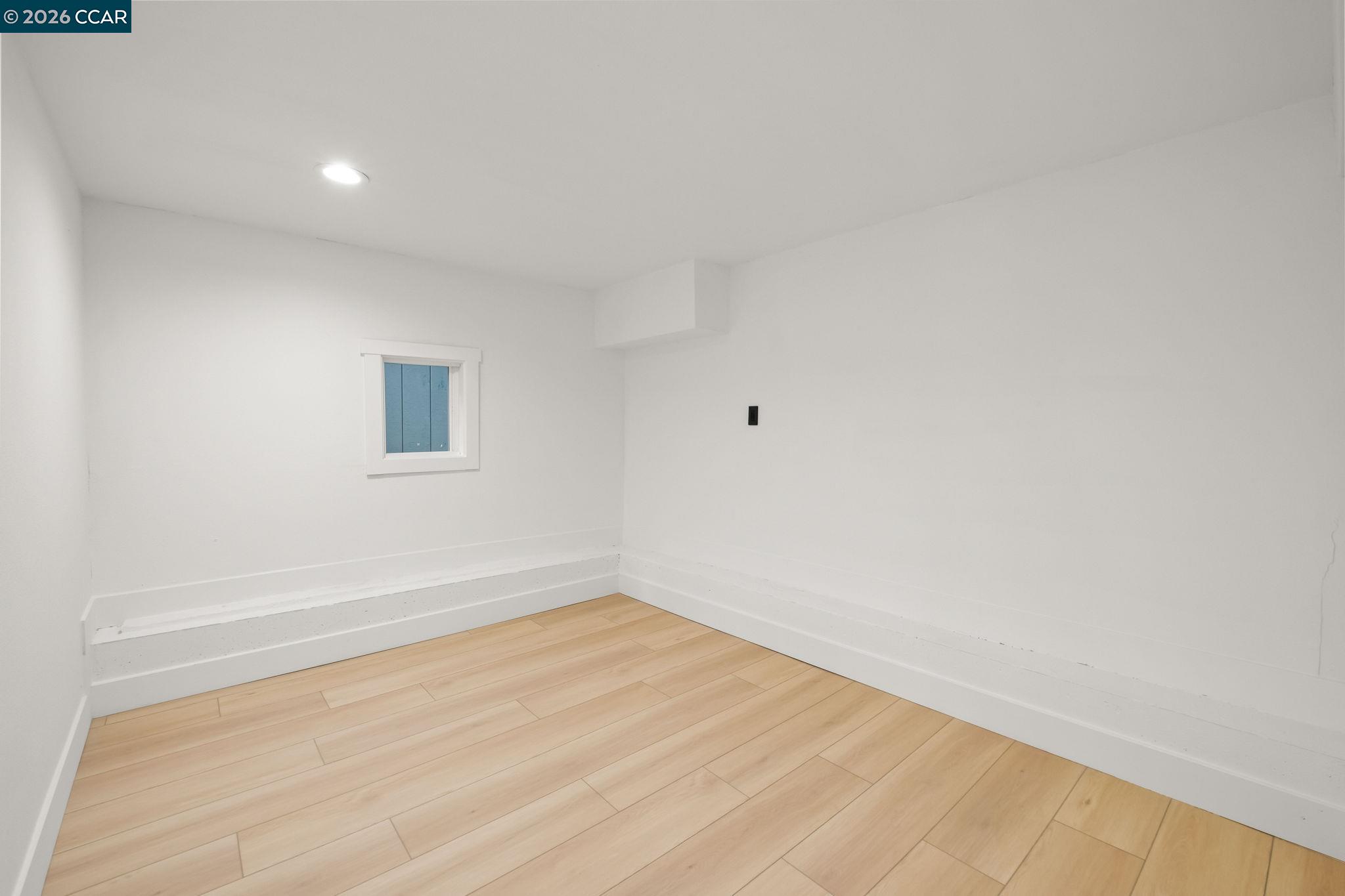 1920 Linden St, Oakland CA 94607 — photo 24