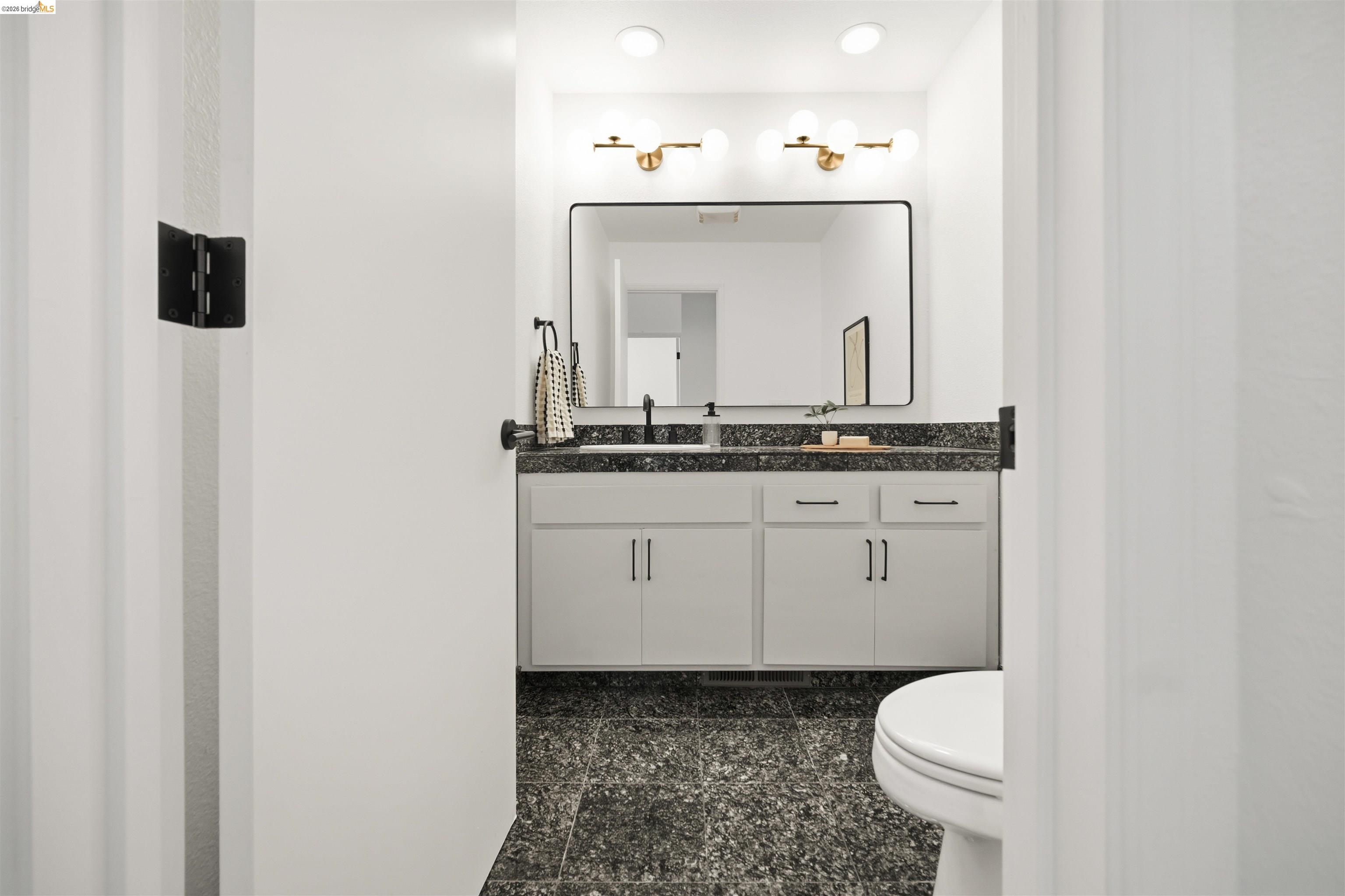 Photo #25: 41138751 Listing: Photo #25