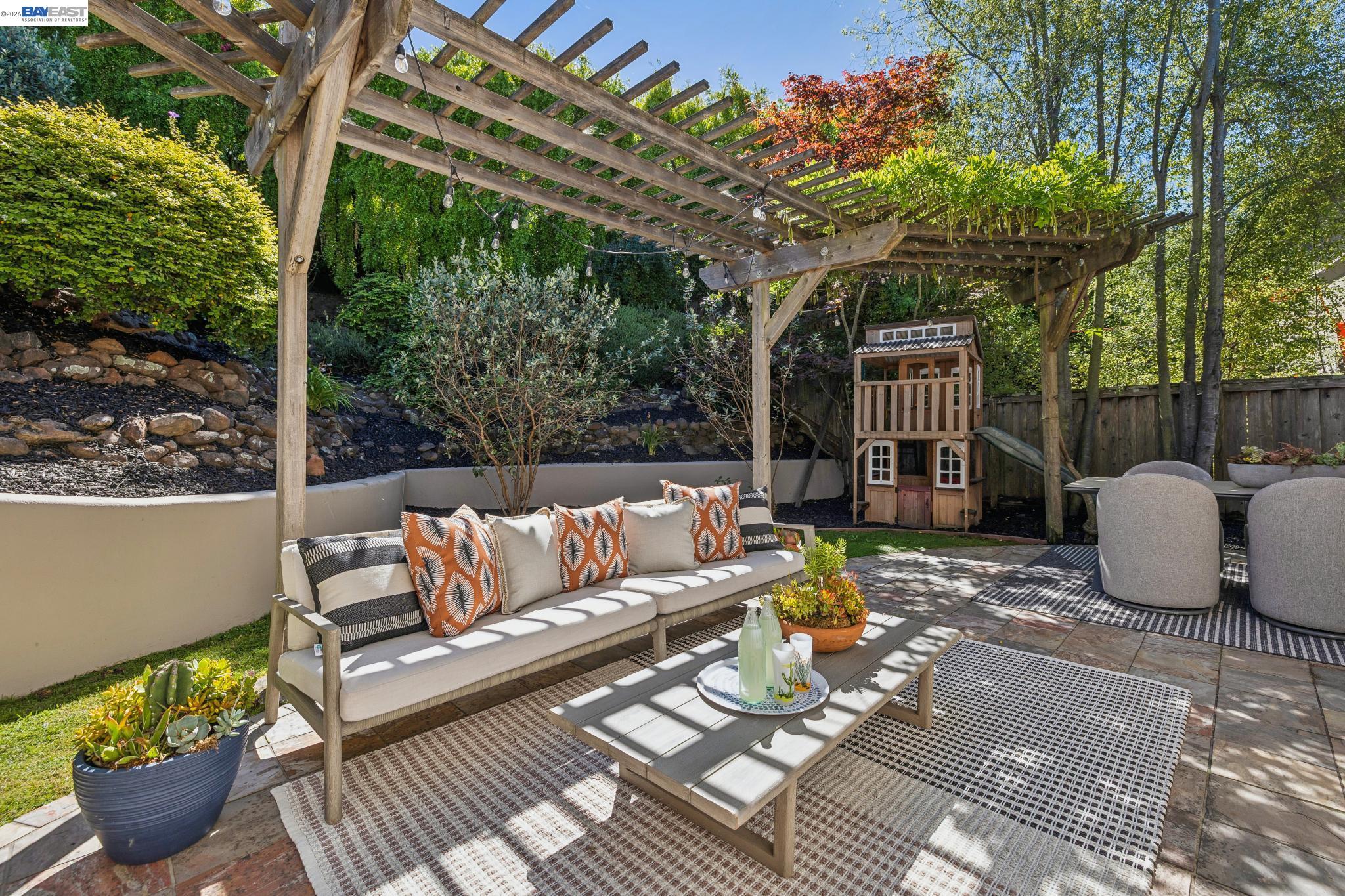 1028 AQUARIUS WAY, Oakland CA 94611 — photo 56