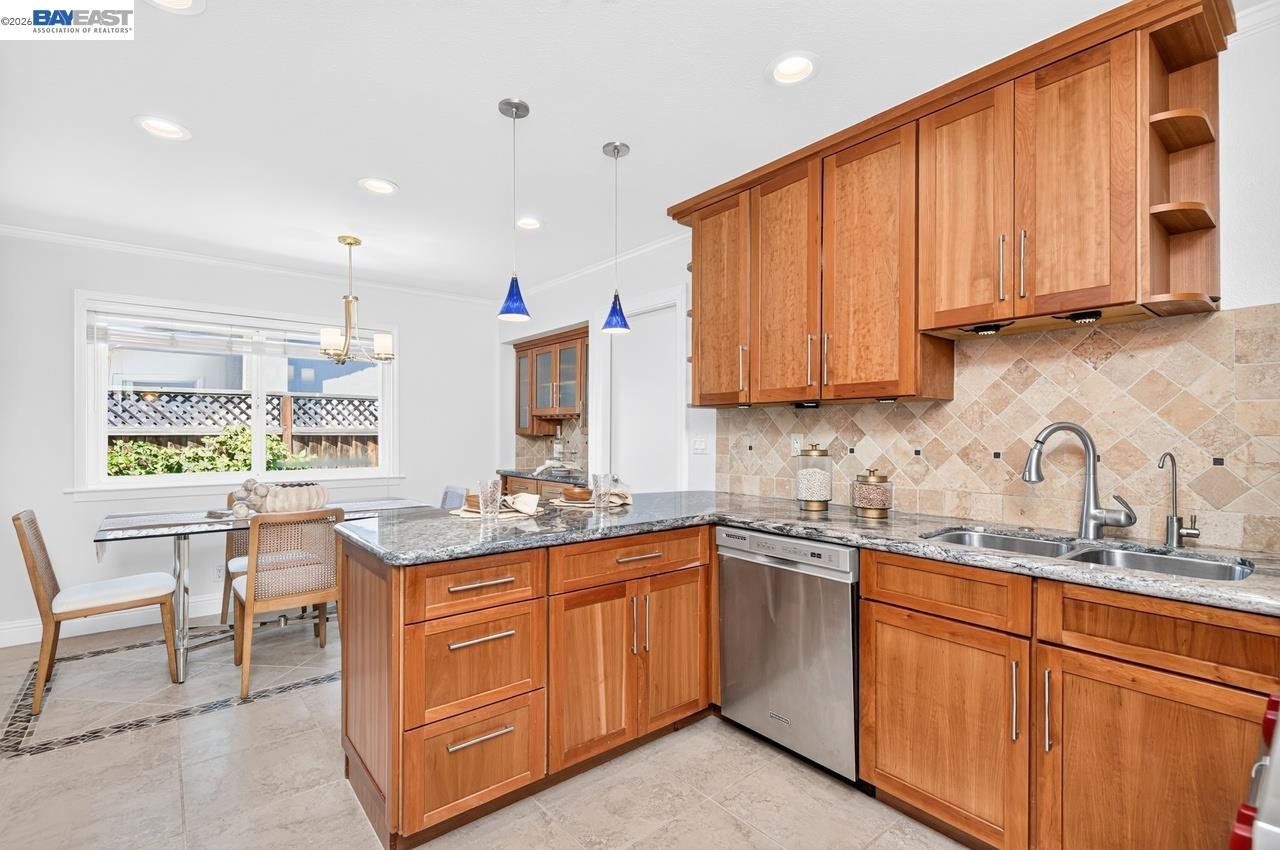 6252 Robin Ct, Pleasanton CA 94588 — photo 10