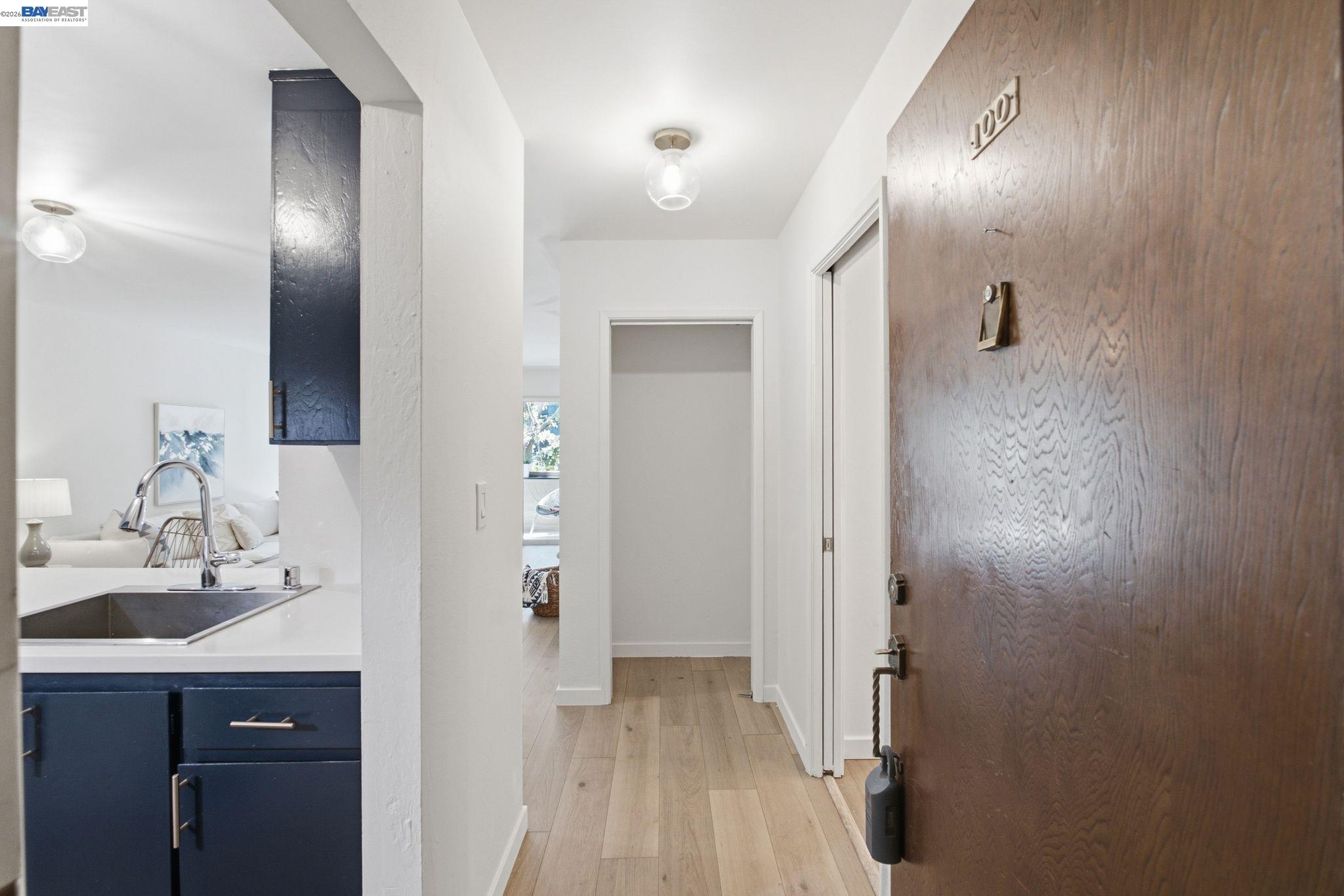 Photo #2: 41138762 Listing: Photo #2