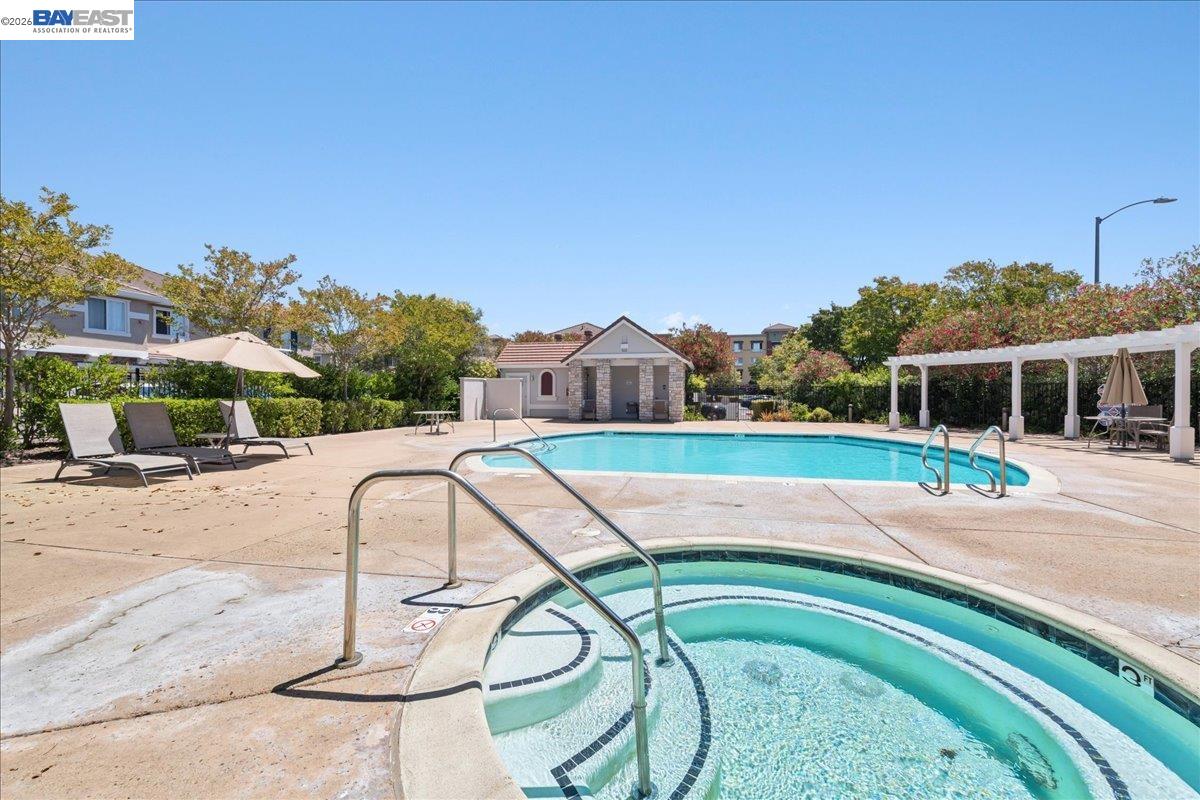Photo #44: 41138774 Listing: Photo #44
