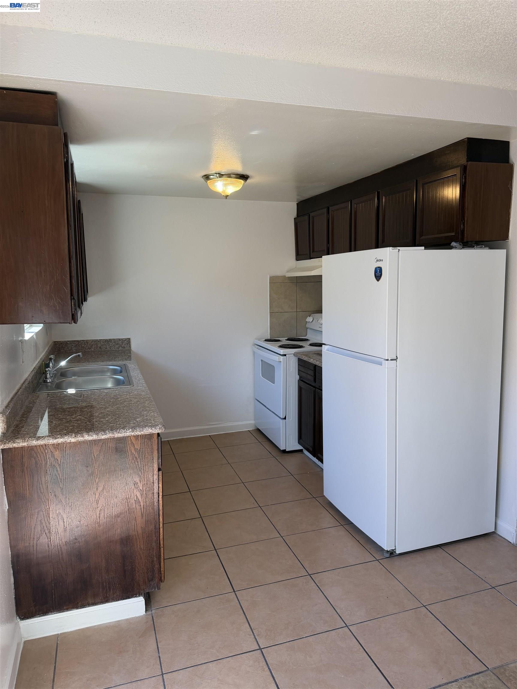 722 E Swain Rd, Stockton CA 95207 — photo 5