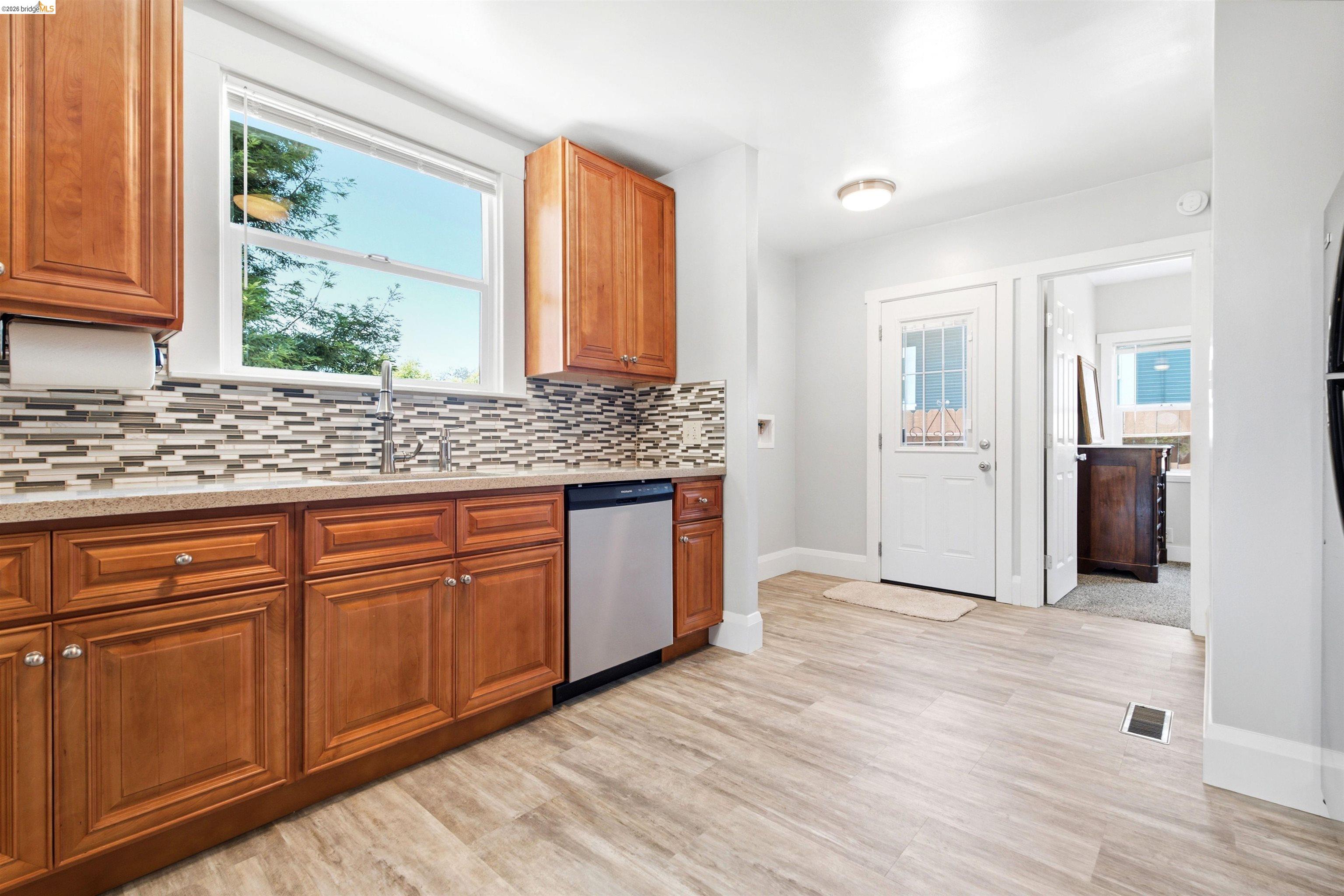 4201 Redding Street, Oakland CA 94619 — photo 47