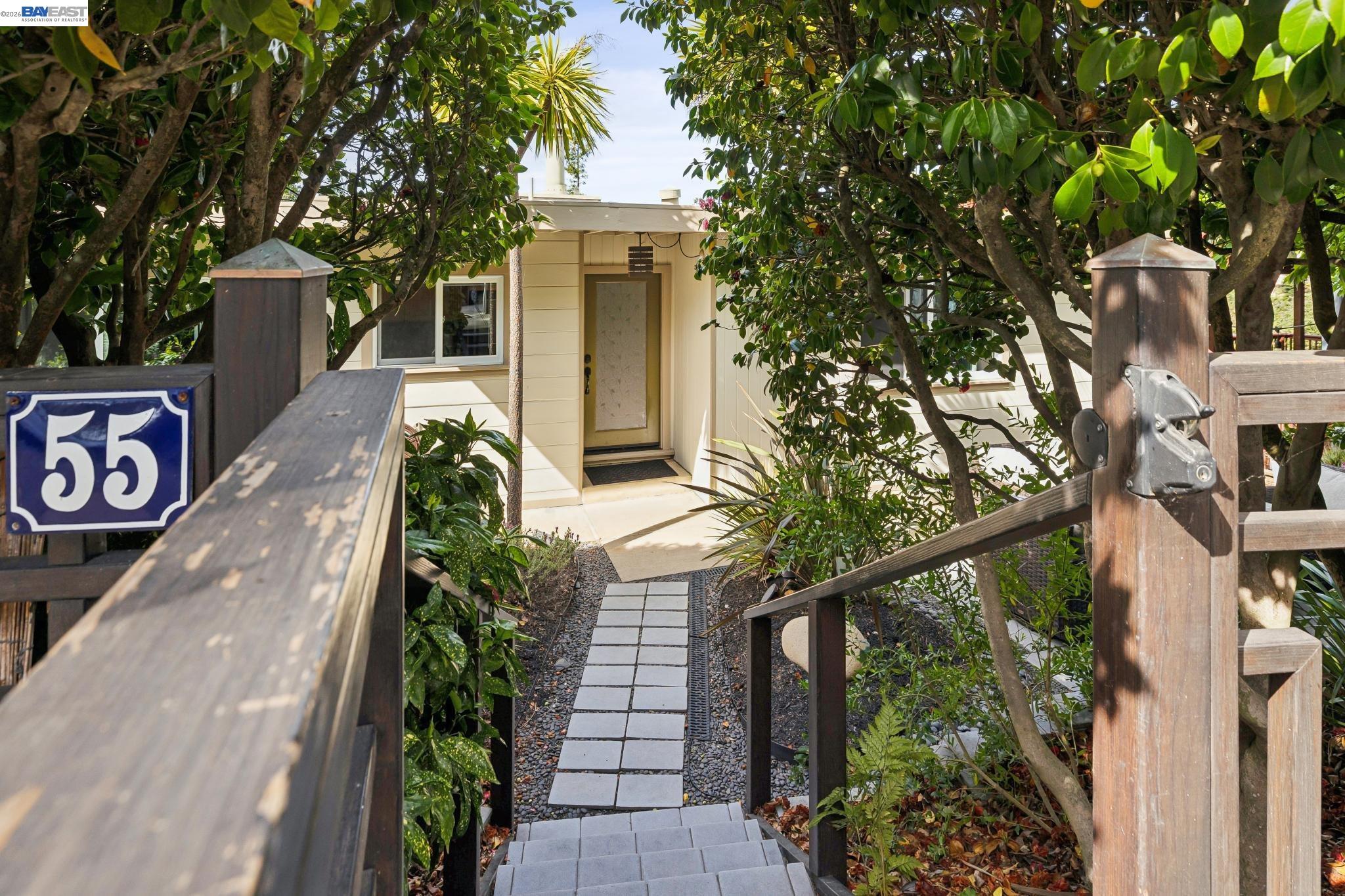 55 Asilomar Cir