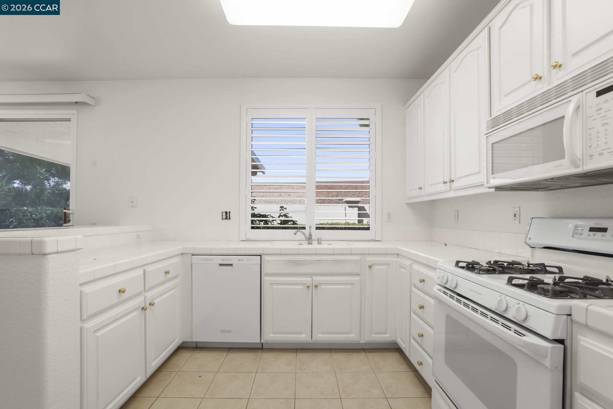 1637 Regent Dr, Brentwood CA 94513 — photo 10