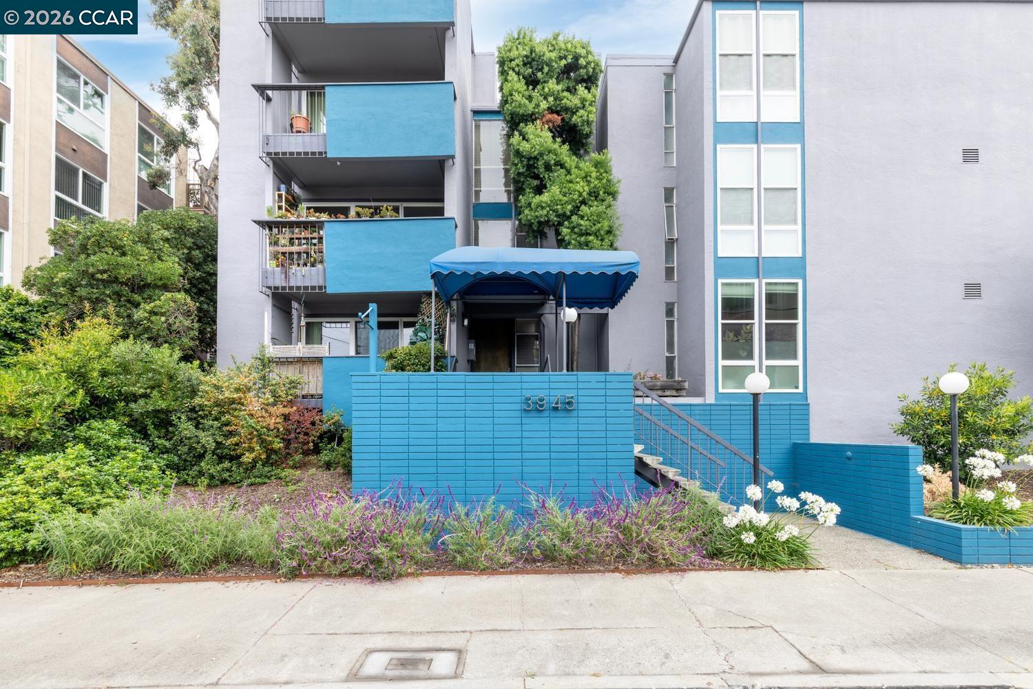 Photo #2: 41138844 Listing: Photo #2