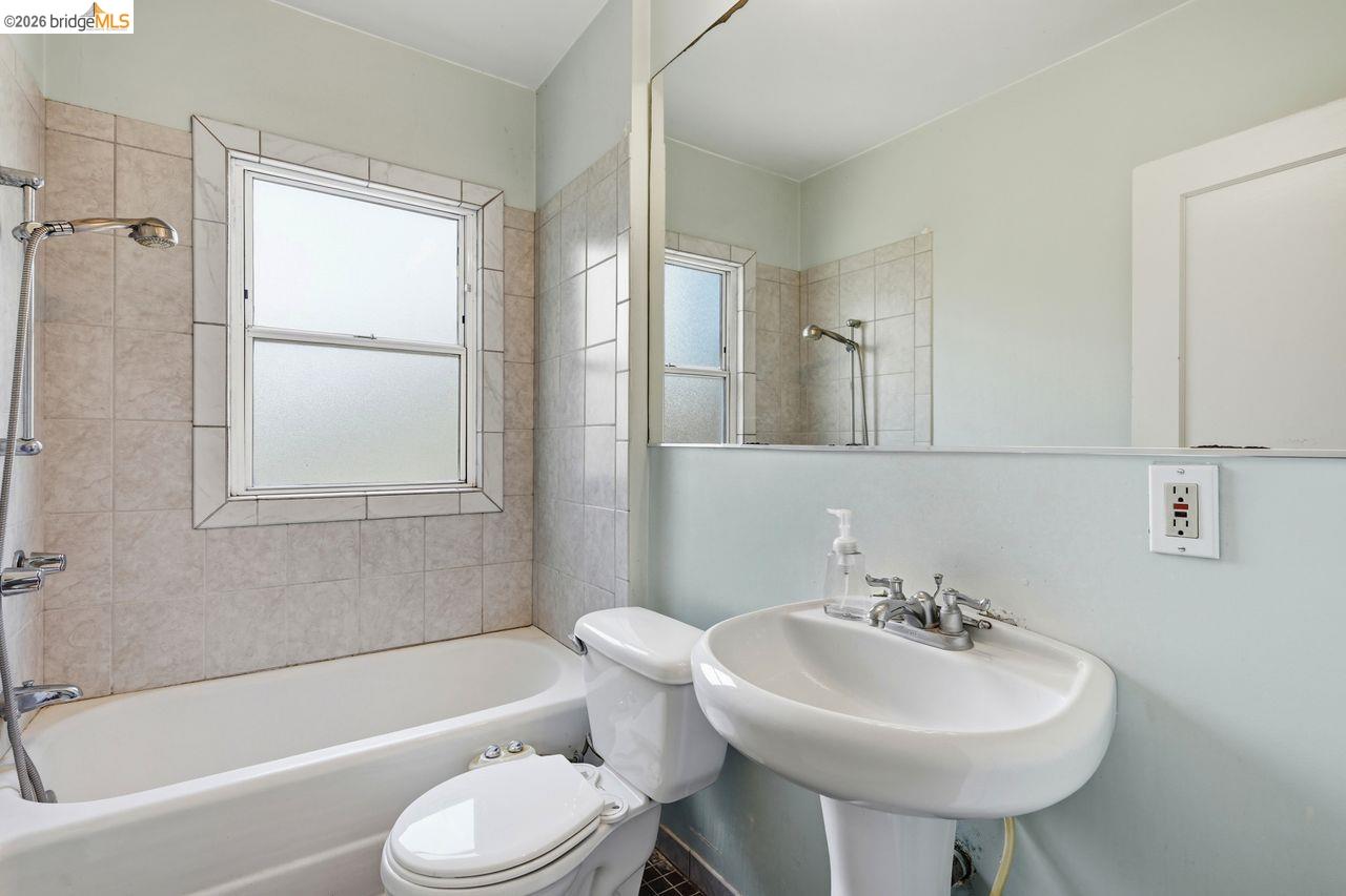 Photo #23: 41138848 Listing: Photo #23