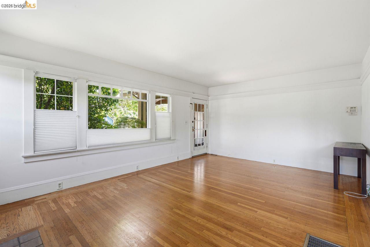 Photo #8: 41138848 Listing: Photo #8