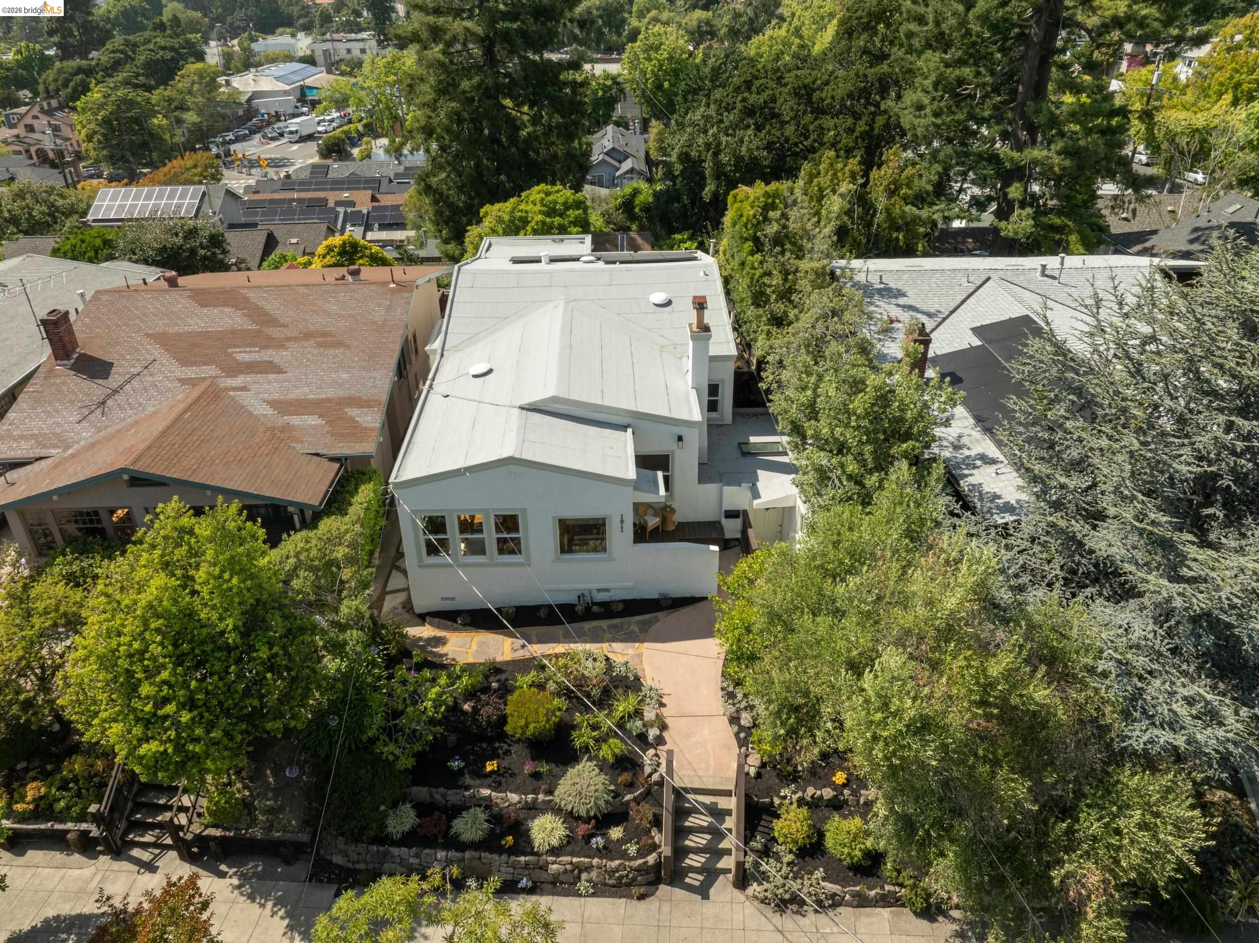 1611 Rose St