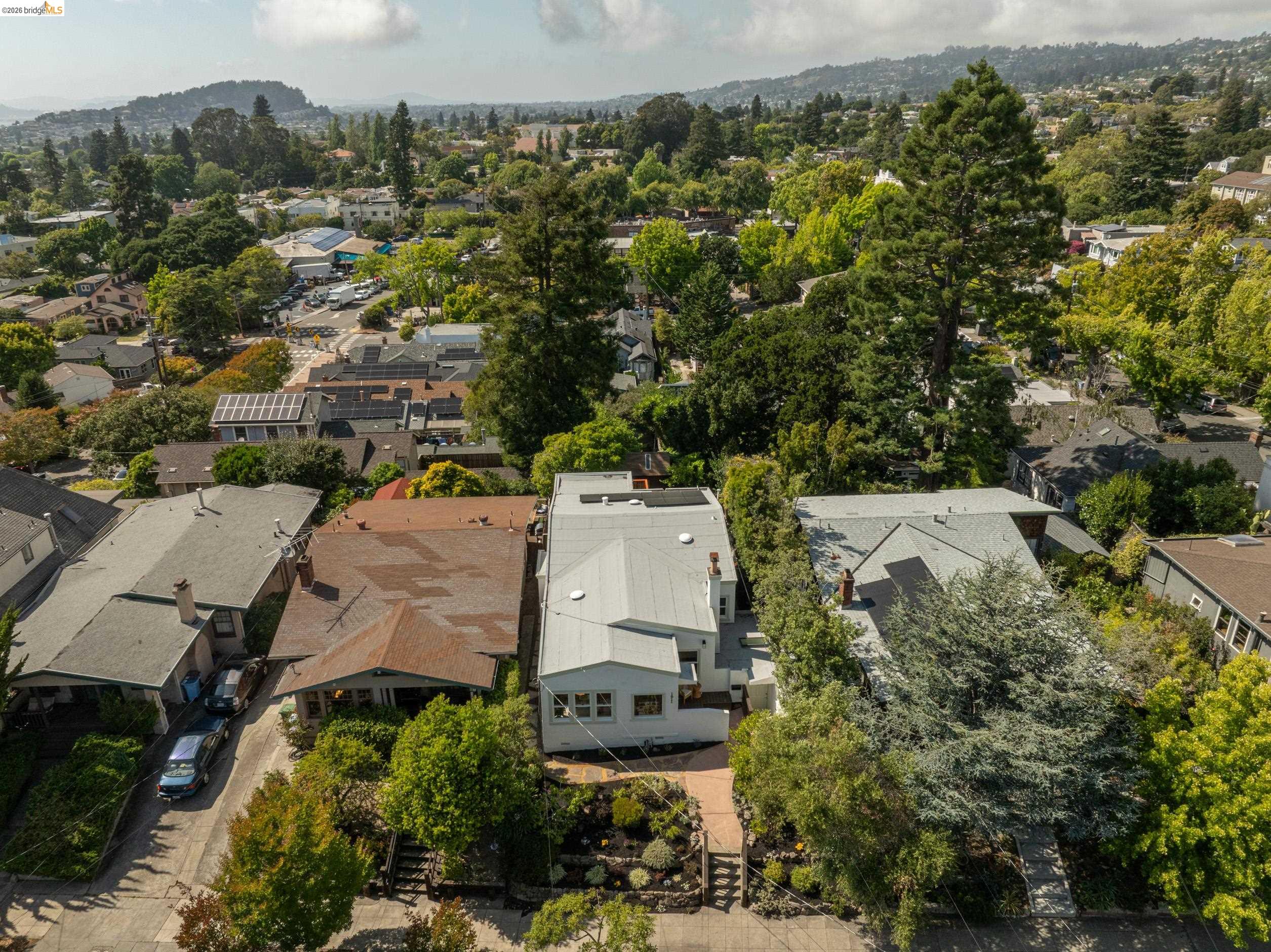 1611 Rose St