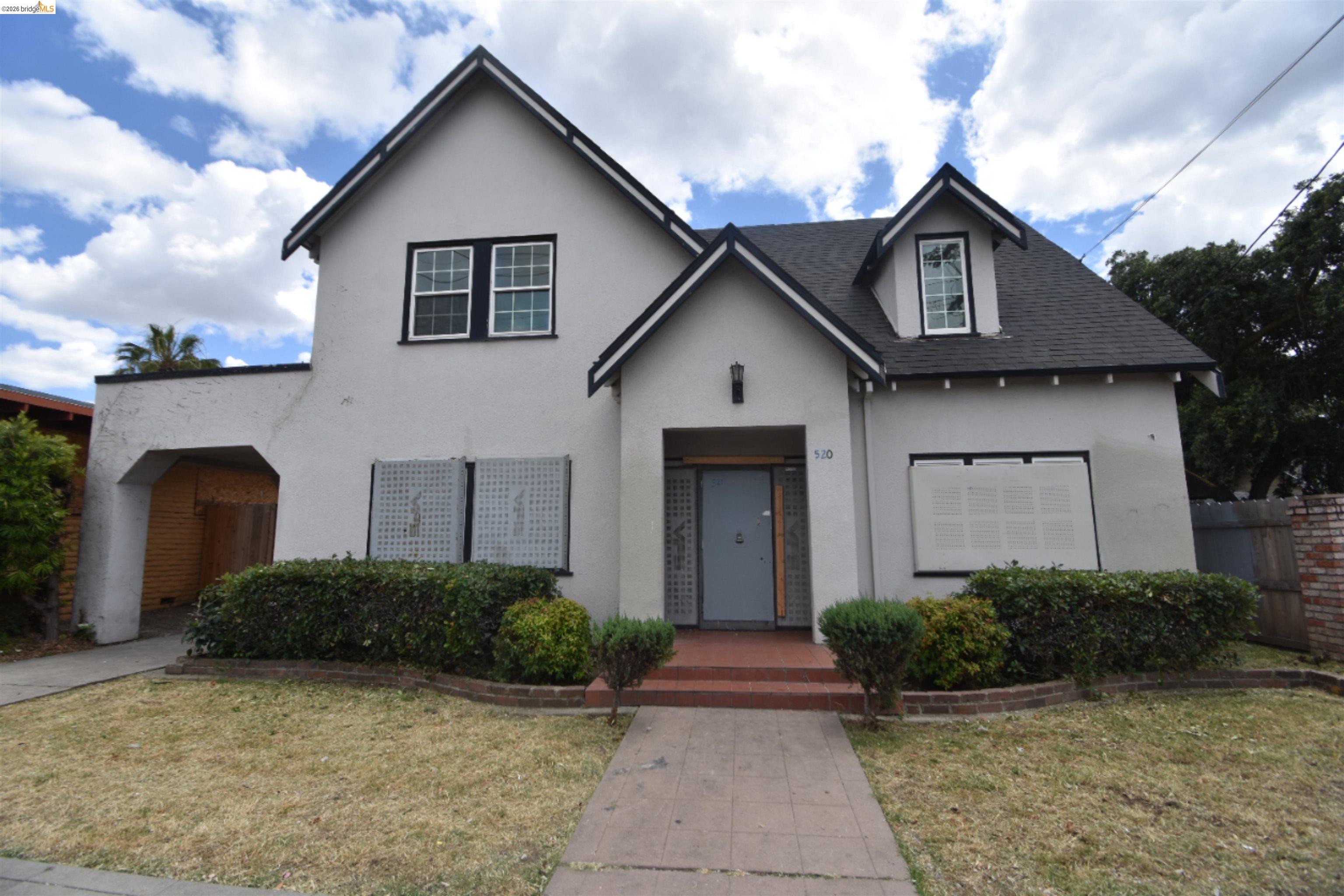 520 W Harding Way, Stockton CA 95204 — photo 2