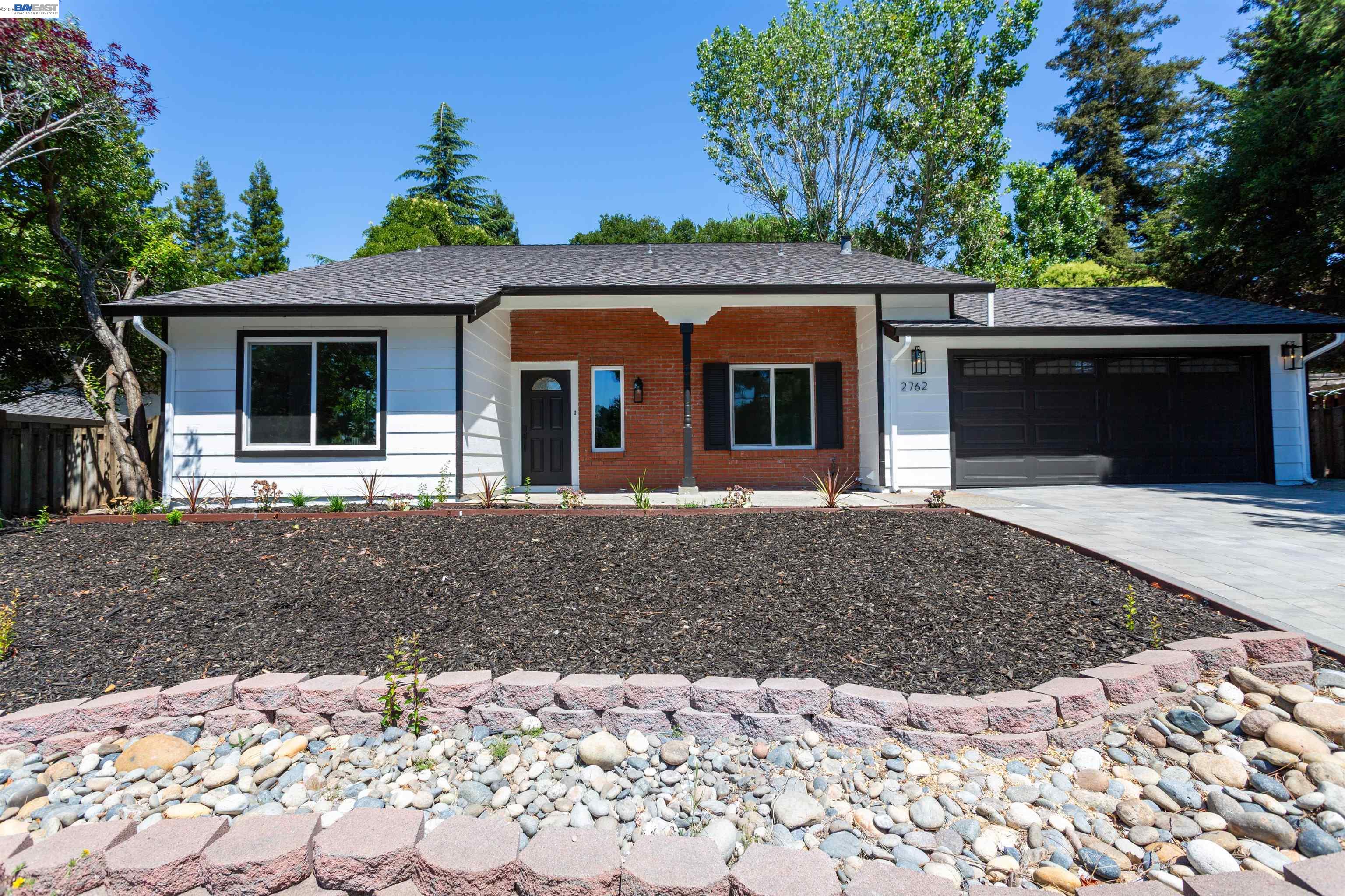 2762 Derby Dr