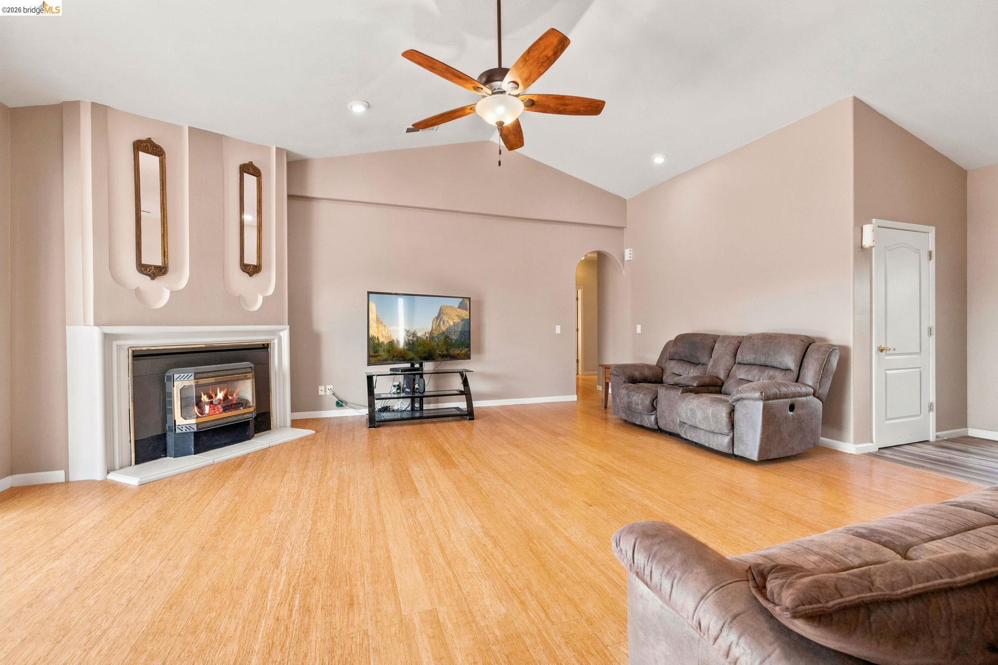 10141 BELL MOONEY RD, Jamestown CA 95327 — photo 11