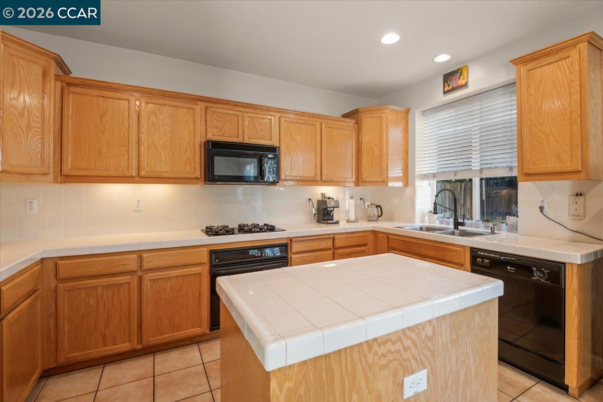 2507 Pearlite Way, Antioch CA 94531 — photo 10