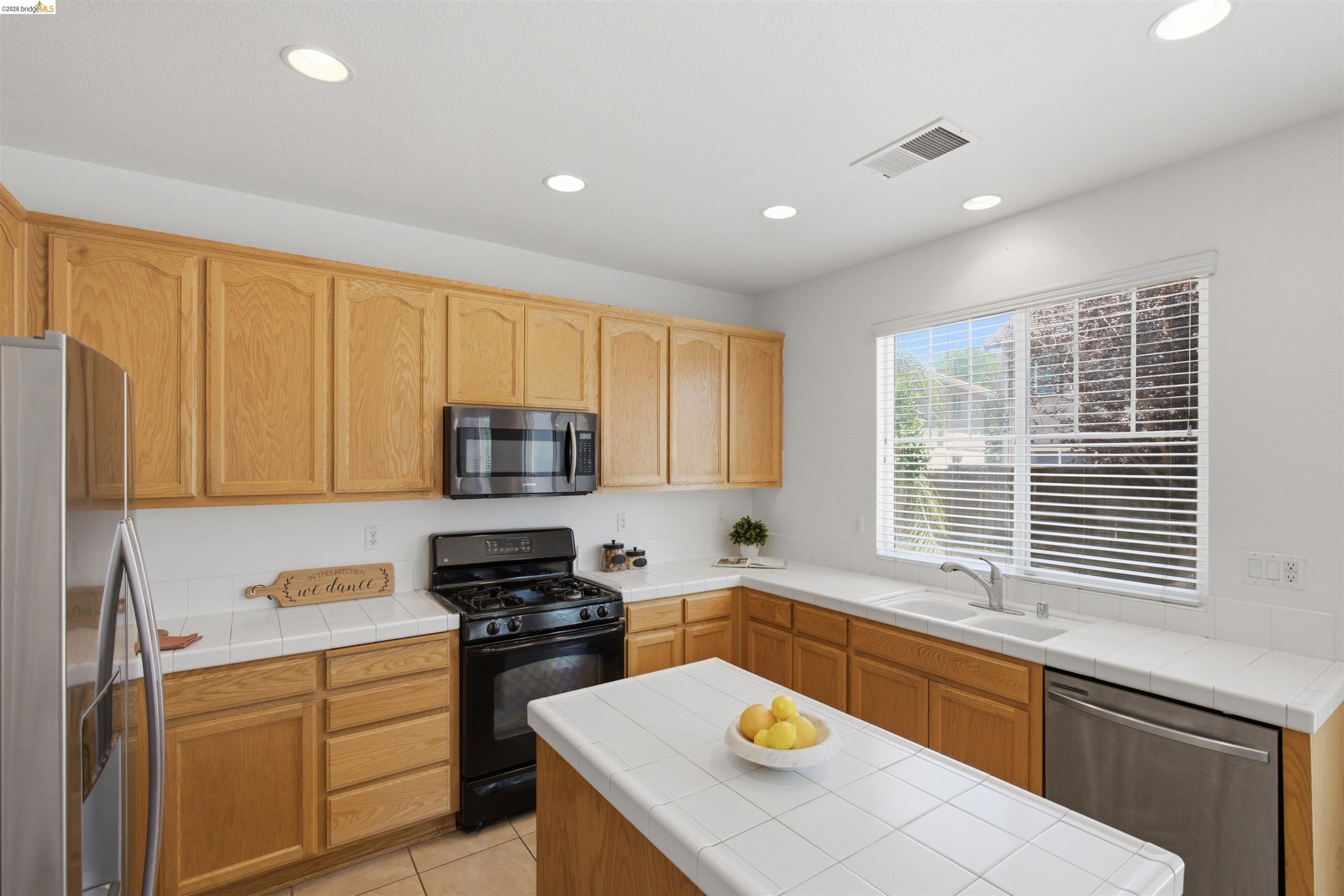5217 Rainwood Way, Antioch CA 94531 — photo 8