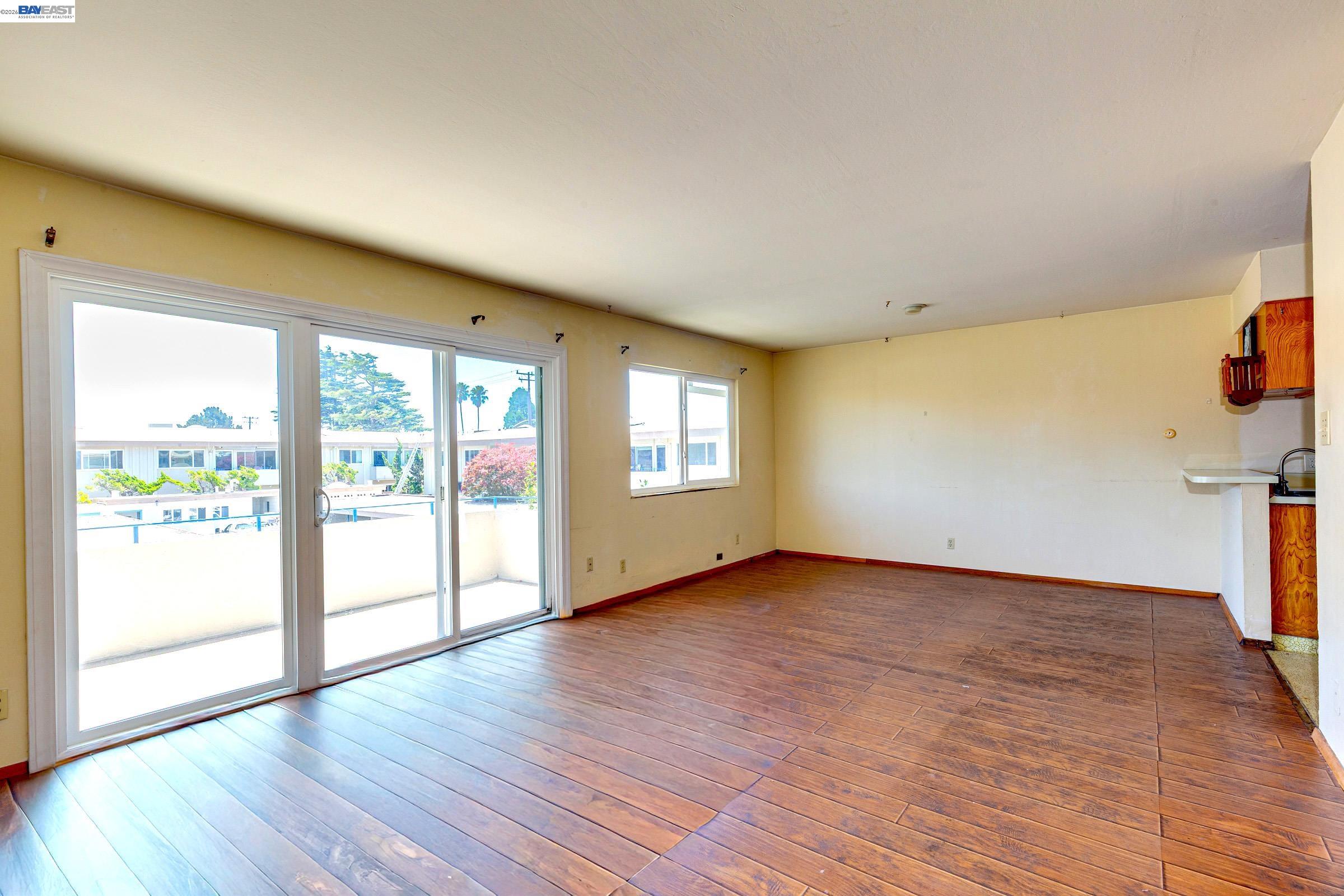 Photo #3: 41138889 Listing: Photo #3